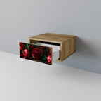 DAHLIAS AND POMEGRANATES Nachttisch in Eiche-Optik