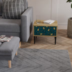 AUTUMN INSECTS Nachttisch in Eiche-Optik