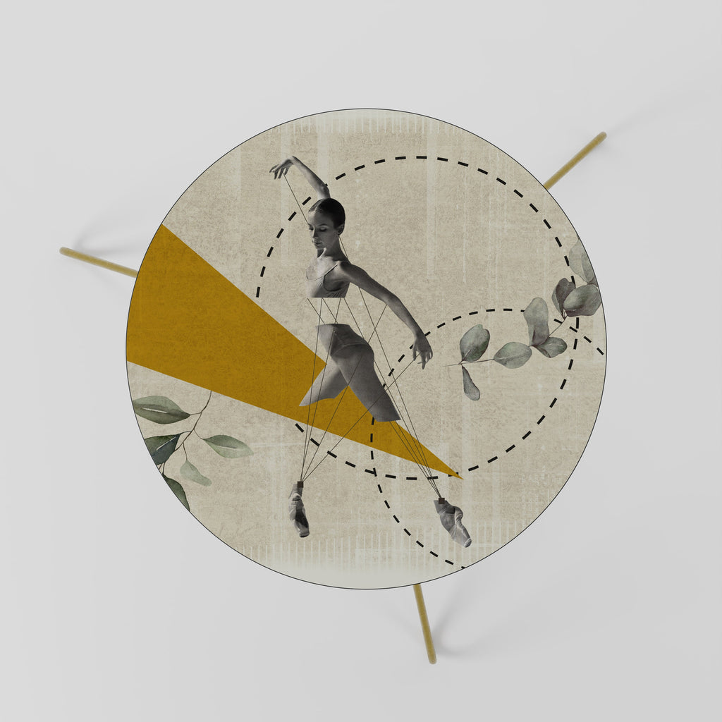 TRIANGLE MOVEMENT Couchtisch 60