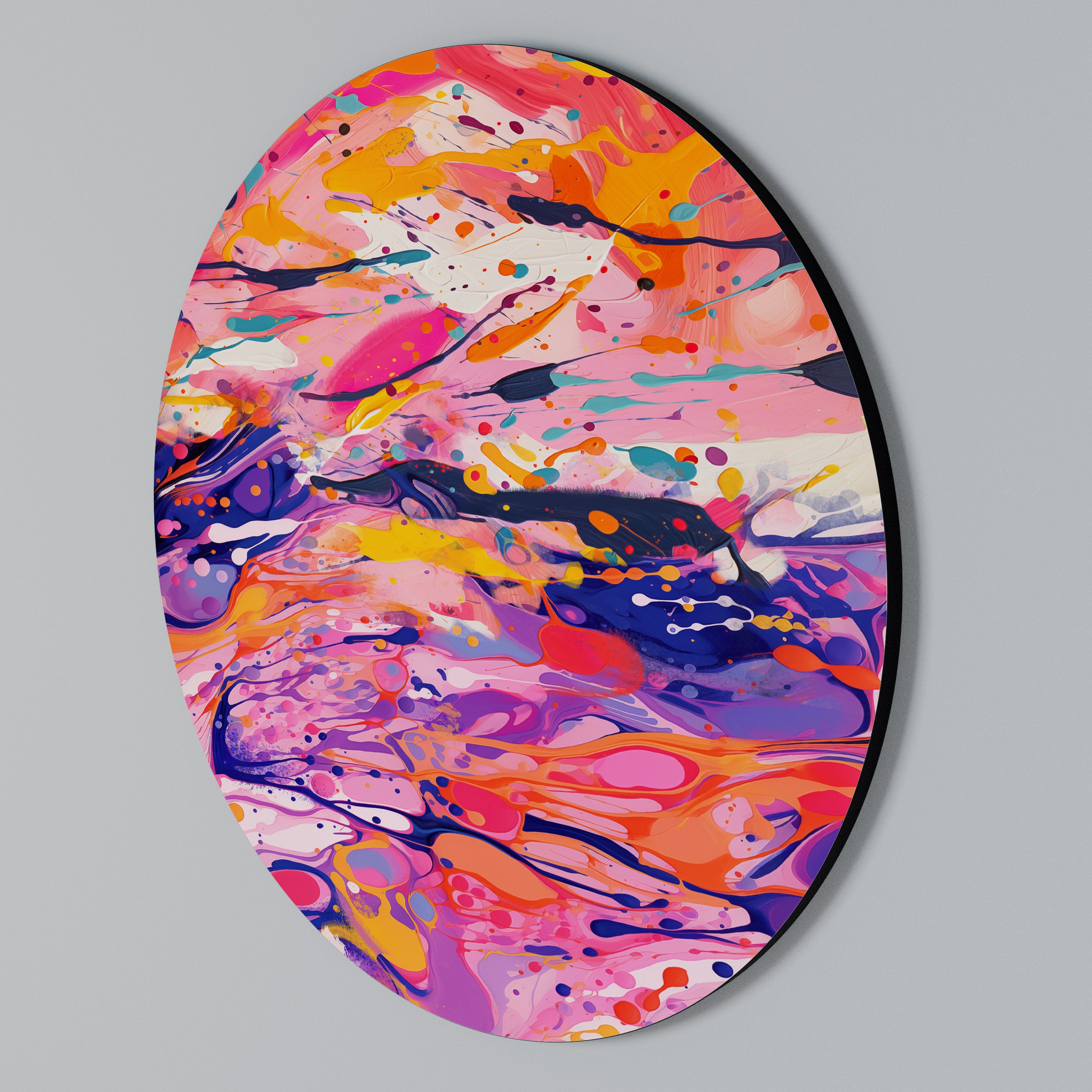 EXPRESSIVE ECHOES Round Wall Art