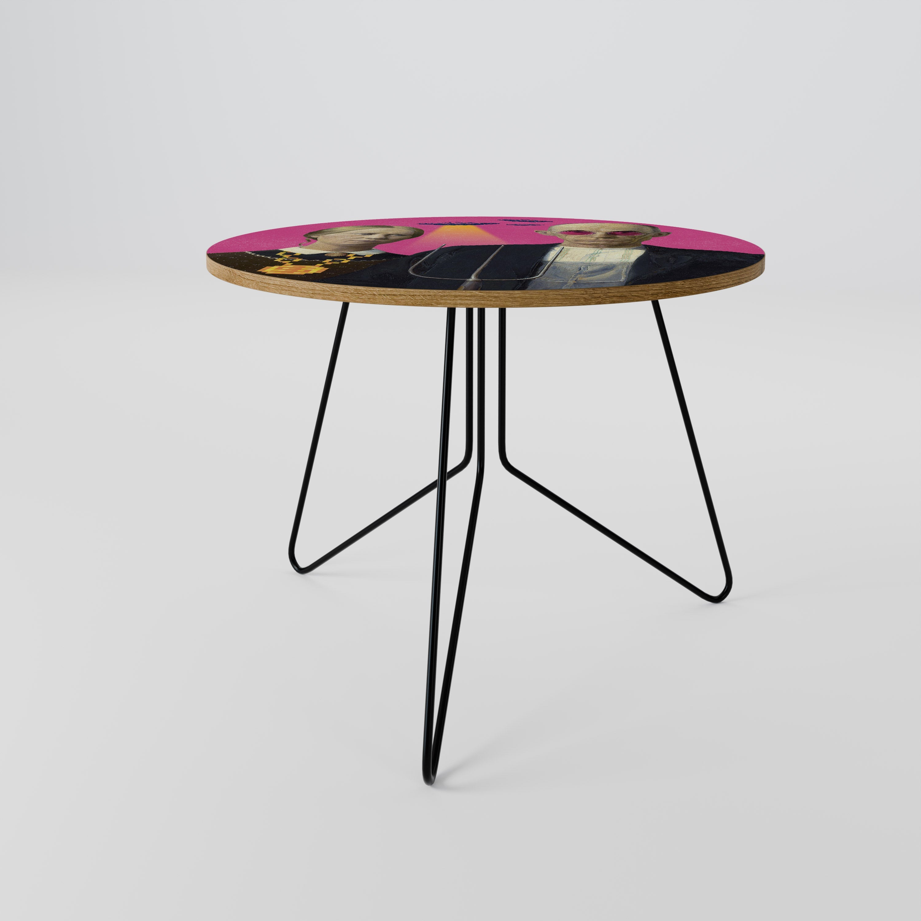 AMERICAN GOTHIC ALIEN Coffee Table 69