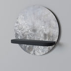 WHITE WHISPER Rundes Kunstregal in Schwarz