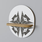 MONOCHROME NEXUS Ovales Kunstregal in Eiche-Optik