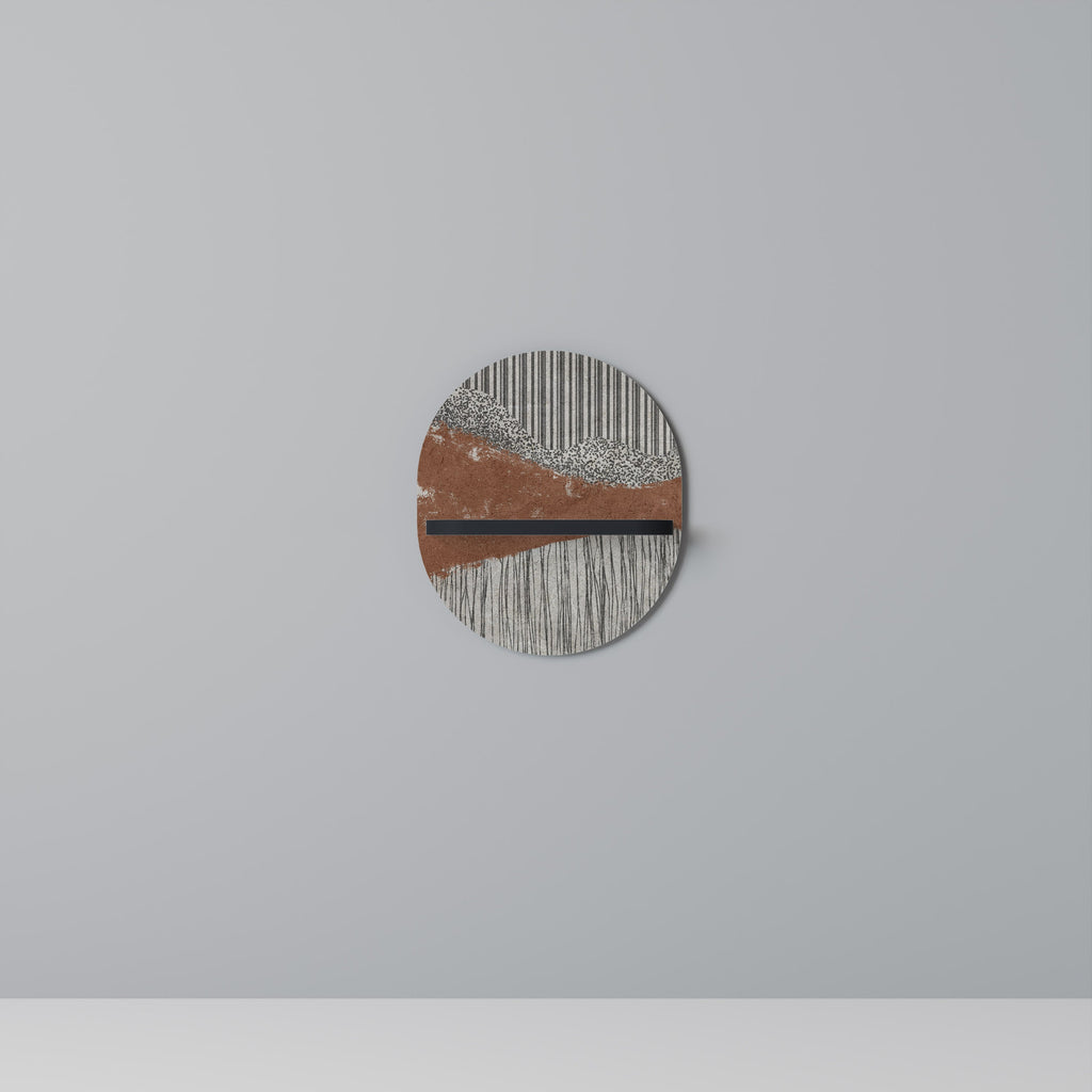 STRIPED TERRAIN Ovales Kunstregal in Schwarz