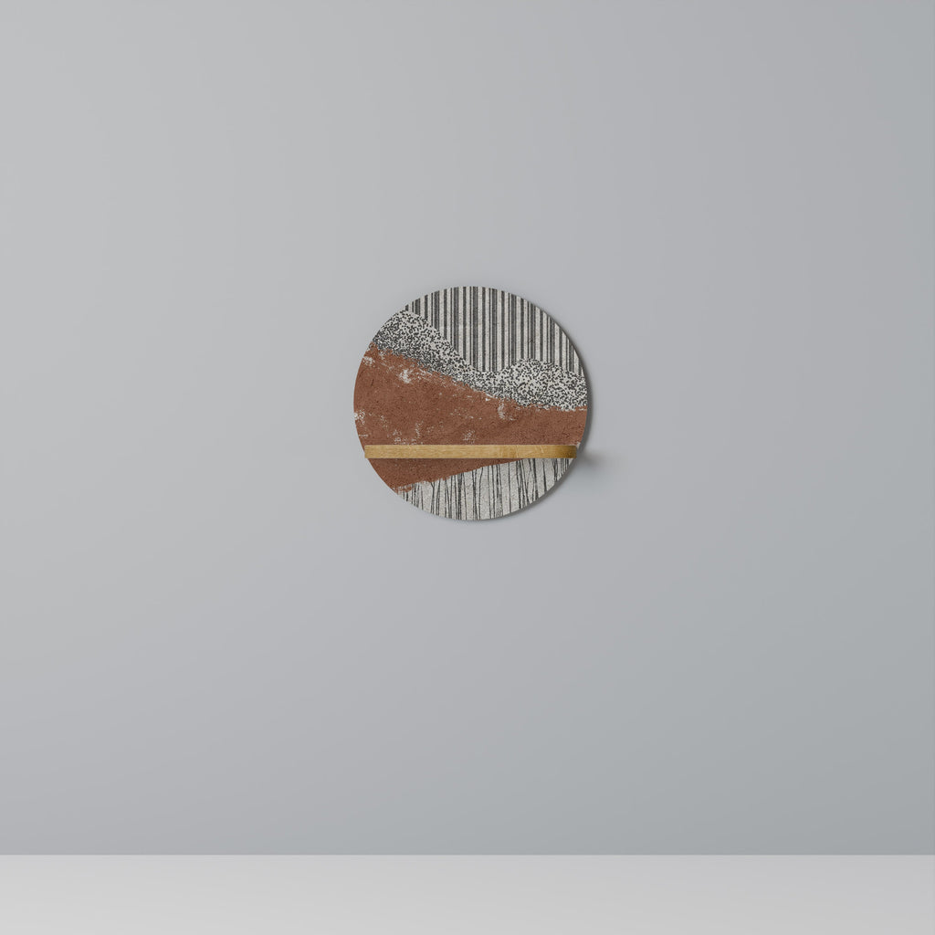 STRIPED TERRAIN Rundes Kunstregal in Eiche-Optik