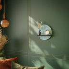 PATHS TO HAPPINESS Rundes Kunstregal in Schwarz