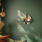 INTERSTELLAR VIBES Rundes Kunstregal in Schwarz