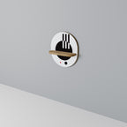 BLACK AND WHITE COMBINATION Ovales Kunstregal in Eiche-Optik