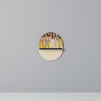 COLORFUL STRINGS Ovales Kunstregal in Schwarz