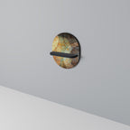 ANTIQUE AURA Ovales Kunstregal in Schwarz