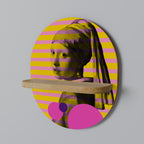 HER WITH A PEARL Ovales Kunstregal in Eiche-Optik