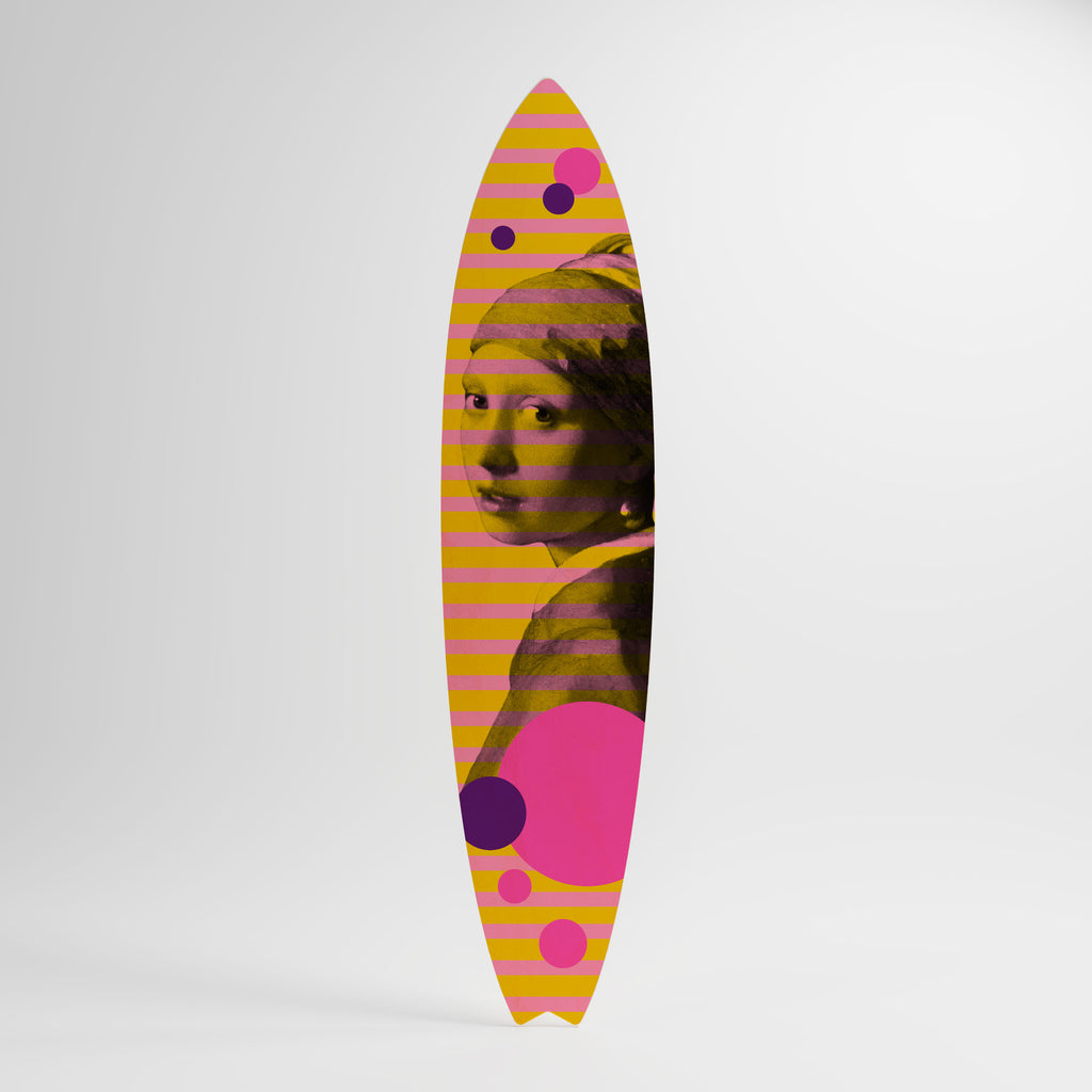 HER WITH A PEARL Deko-Surfboard