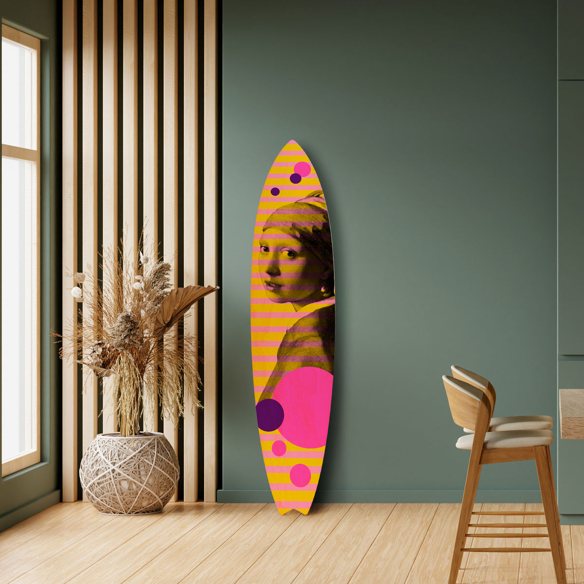 HER WITH A PEARL Deko-Surfboard