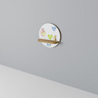 BALLOON FRIENDS Rundes Kunstregal in Eiche-Optik