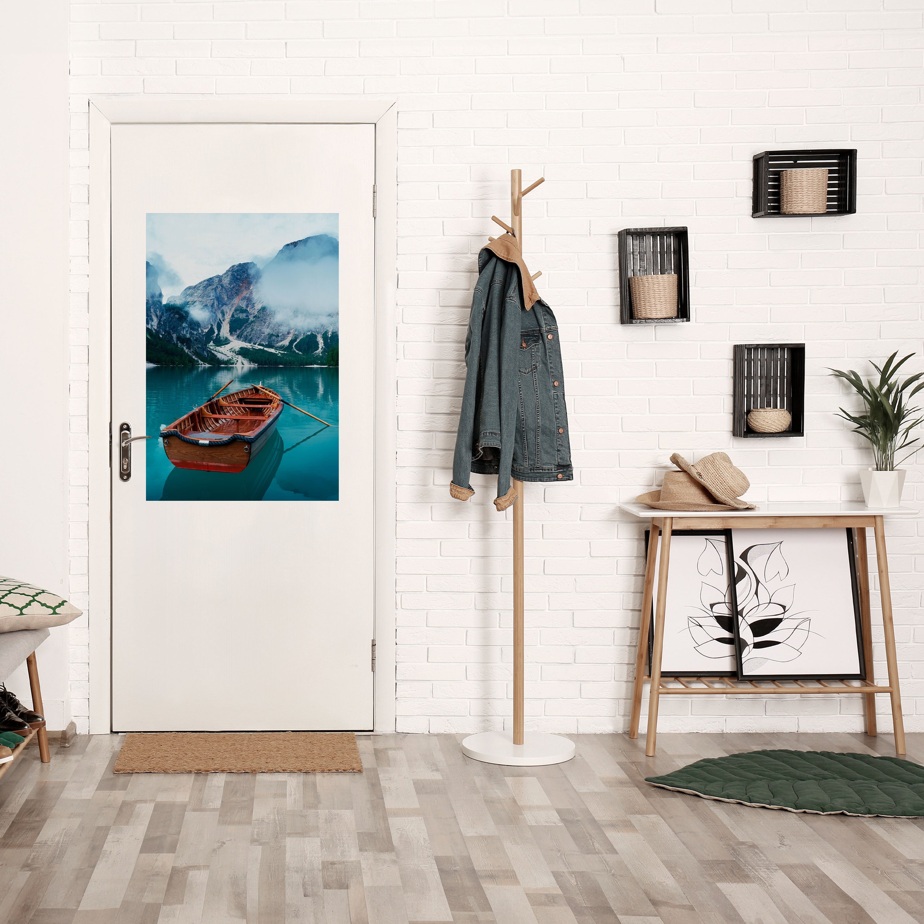 FOGGY MOUNTAIN OASIS Vertikales Poster zum Abziehen und Aufkleben