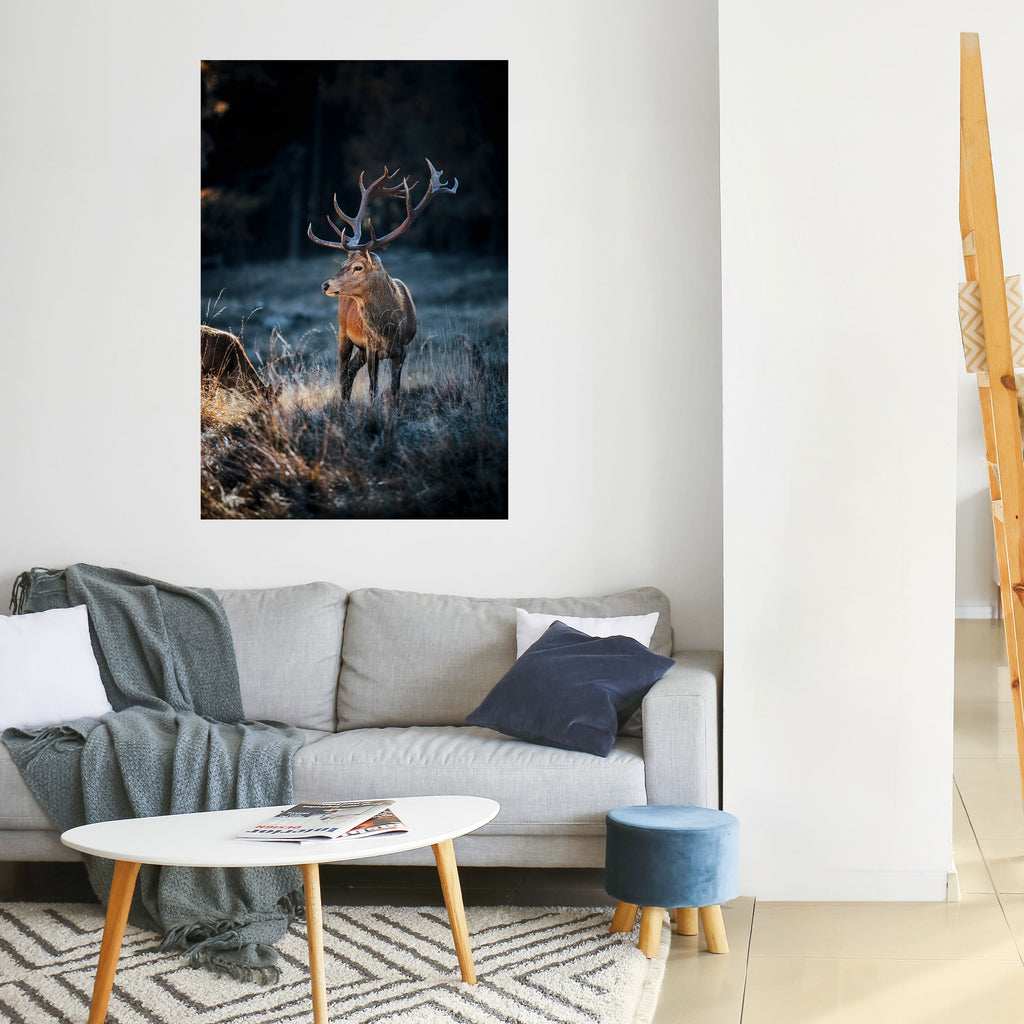 ANTLERED REGALITY Vertikales Poster zum Abziehen und Aufkleben