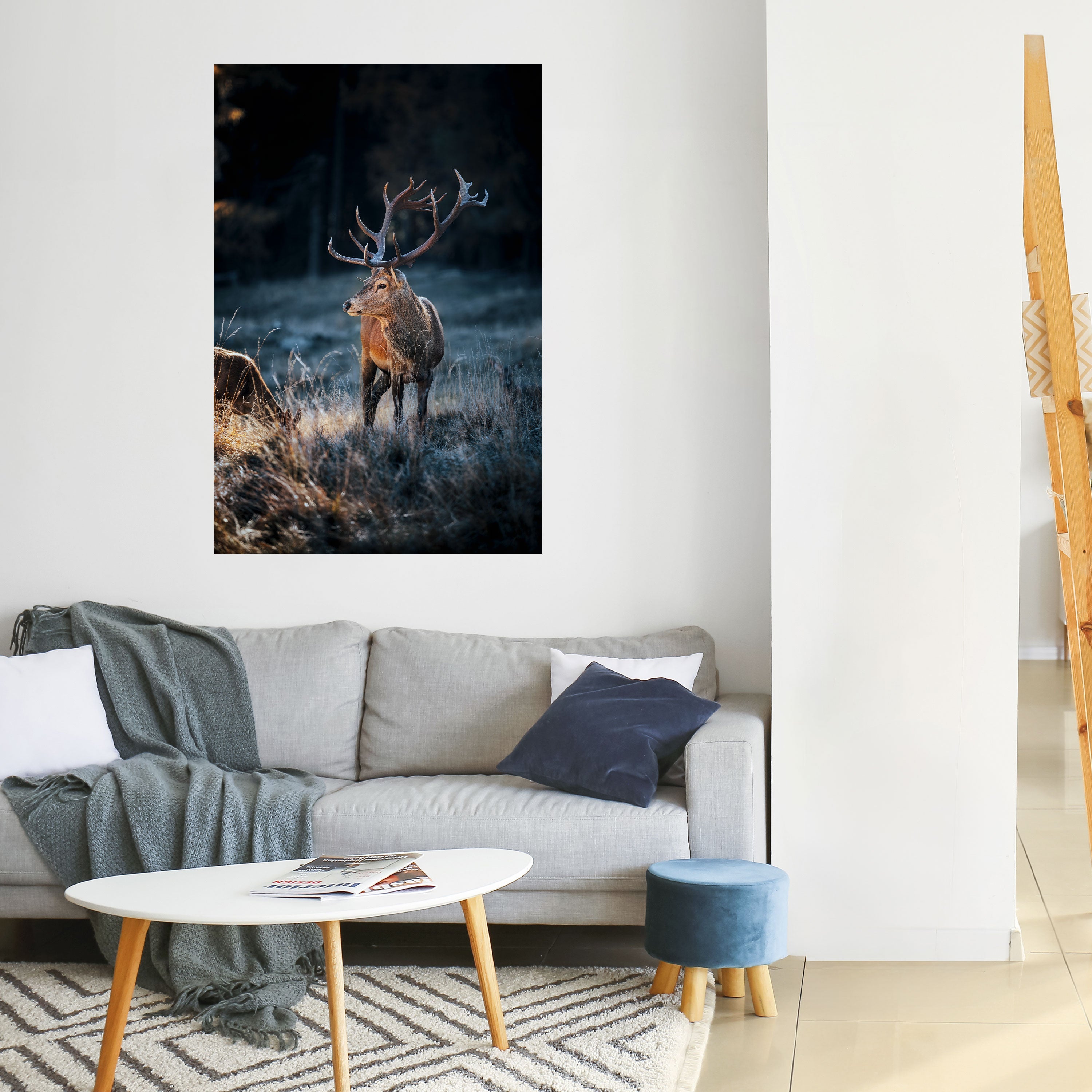 ANTLERED REGALITY Vertikales Poster zum Abziehen und Aufkleben