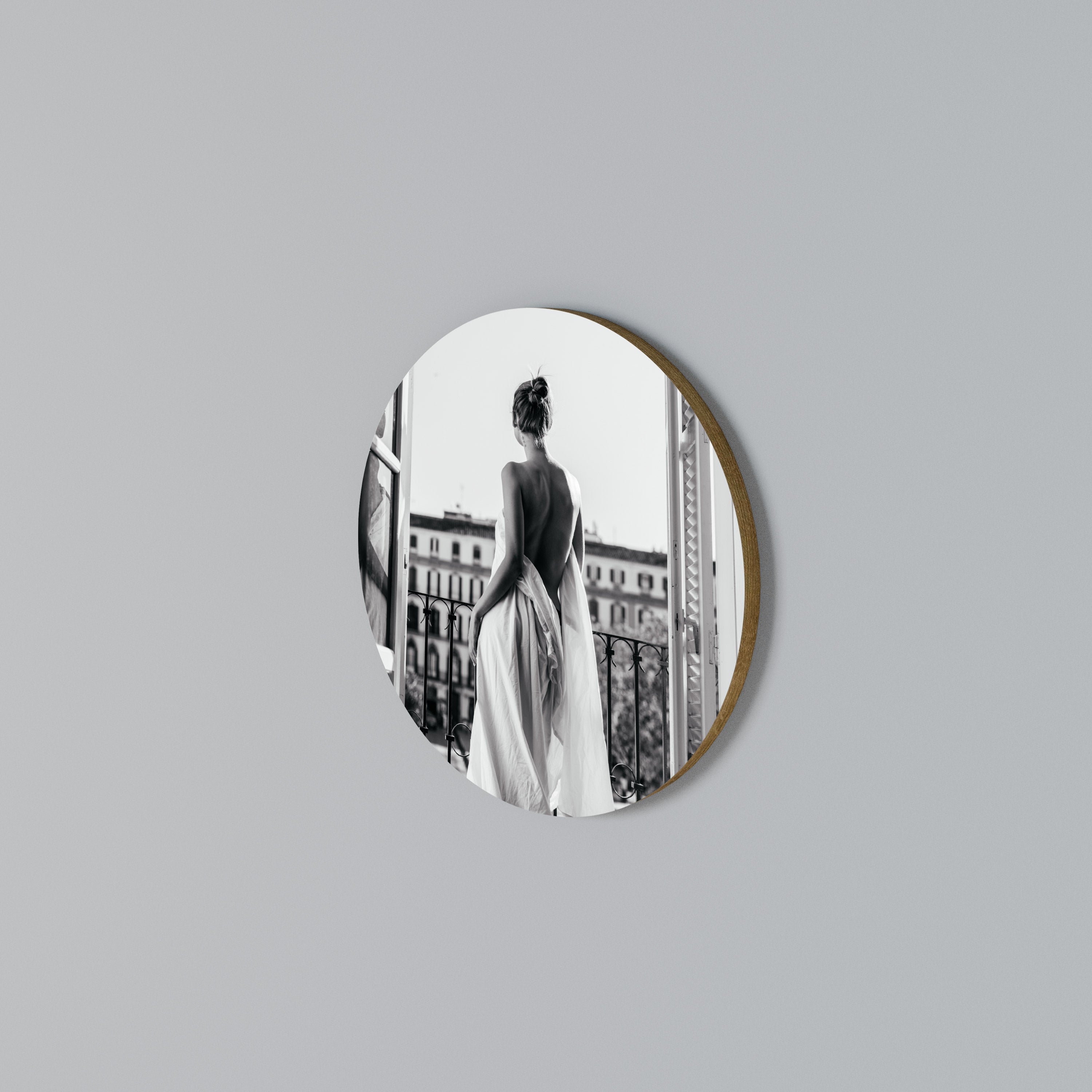 DRESS OF DREAMS Round Wall Art