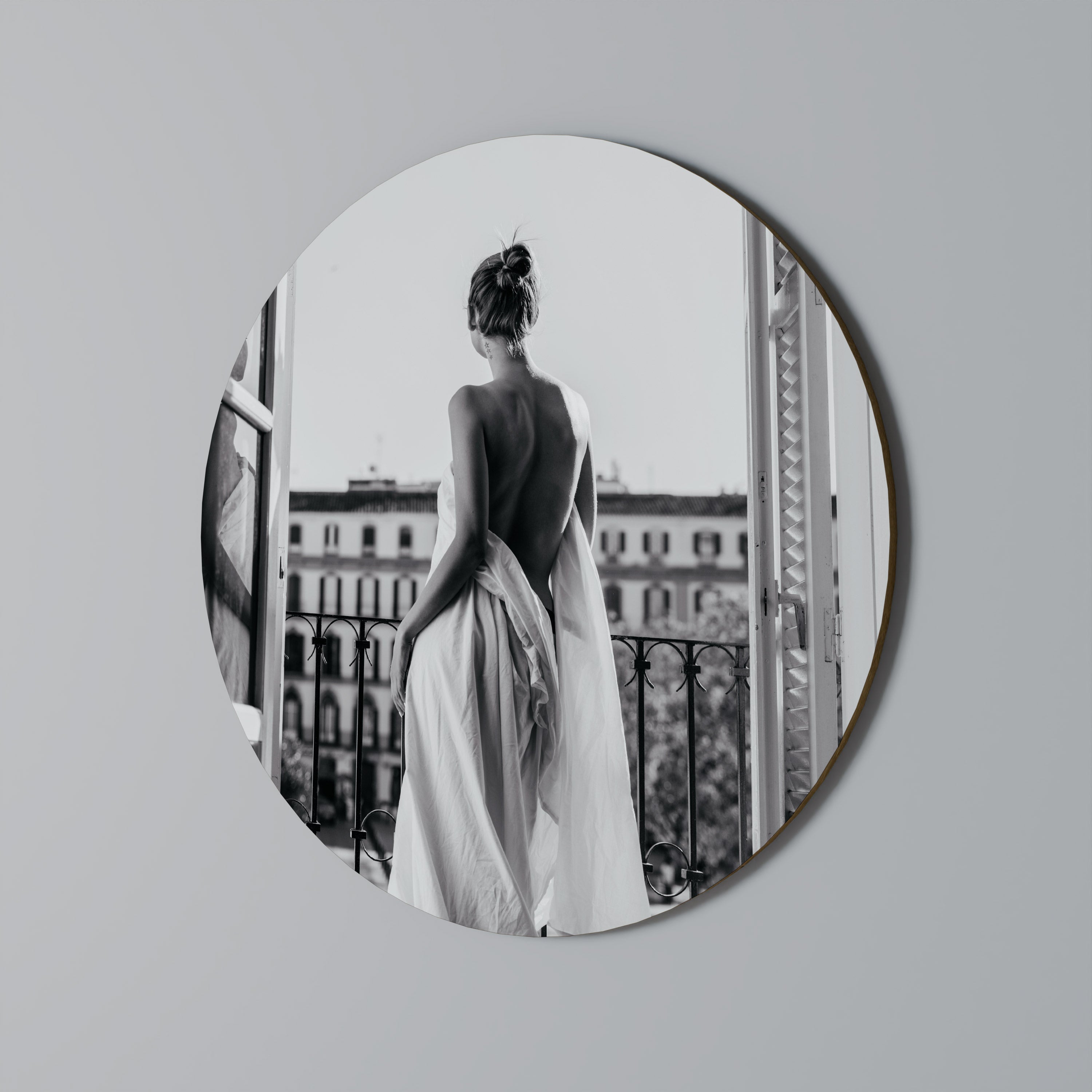 DRESS OF DREAMS Runde Wanddekoration Ø 69 cm