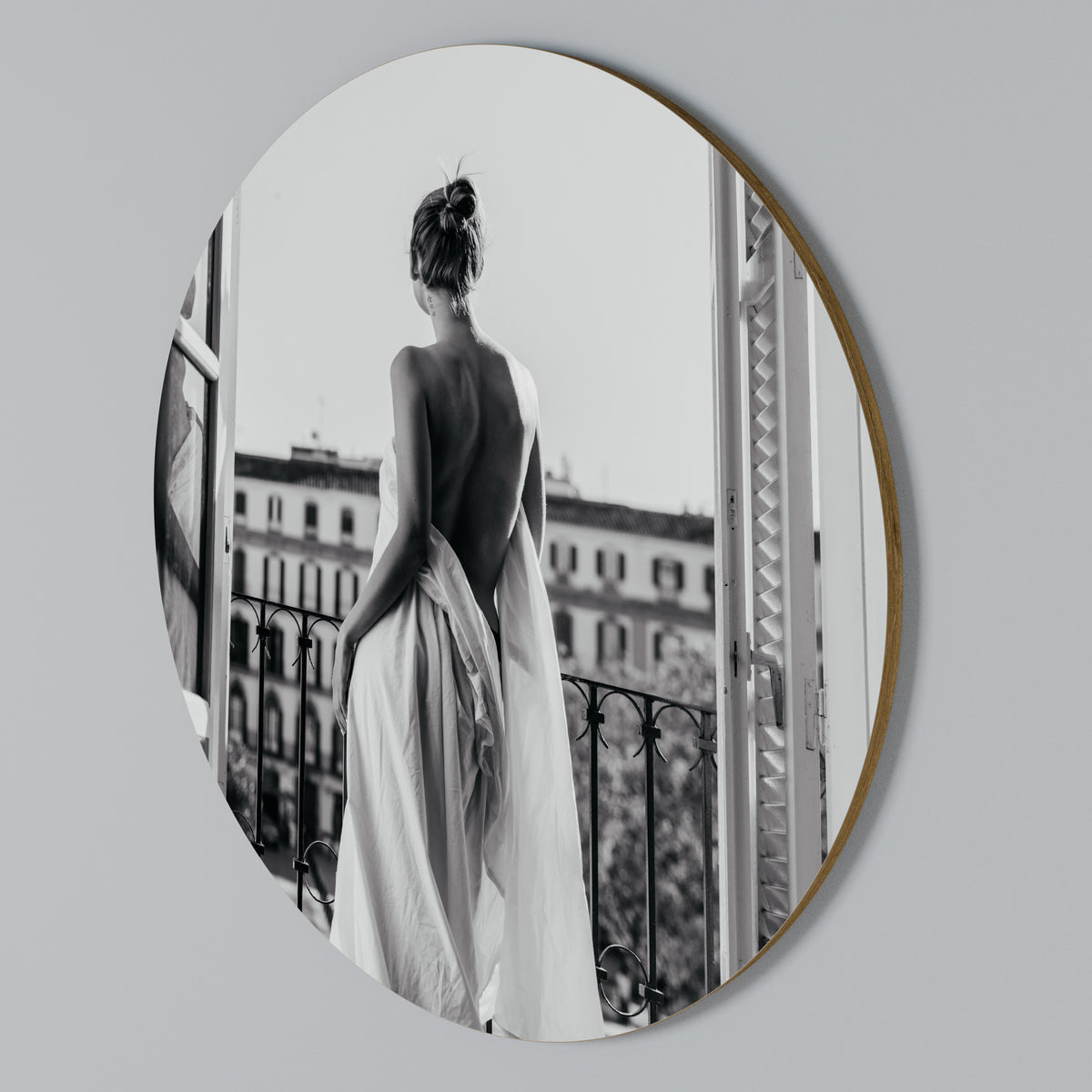 DRESS OF DREAMS Round Wall Art