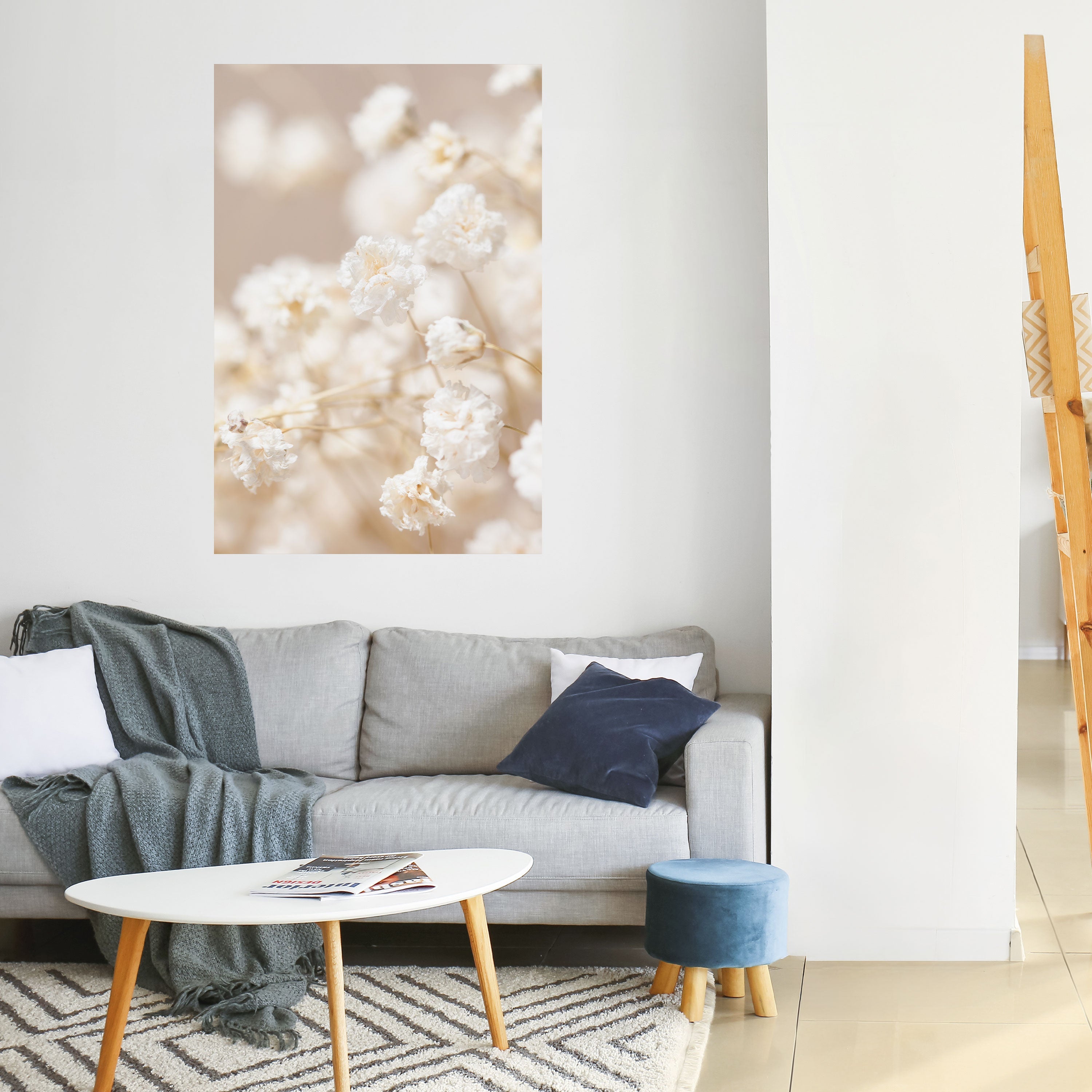 GHOSTLY BLOOM Vertikales Poster zum Abziehen und Aufkleben