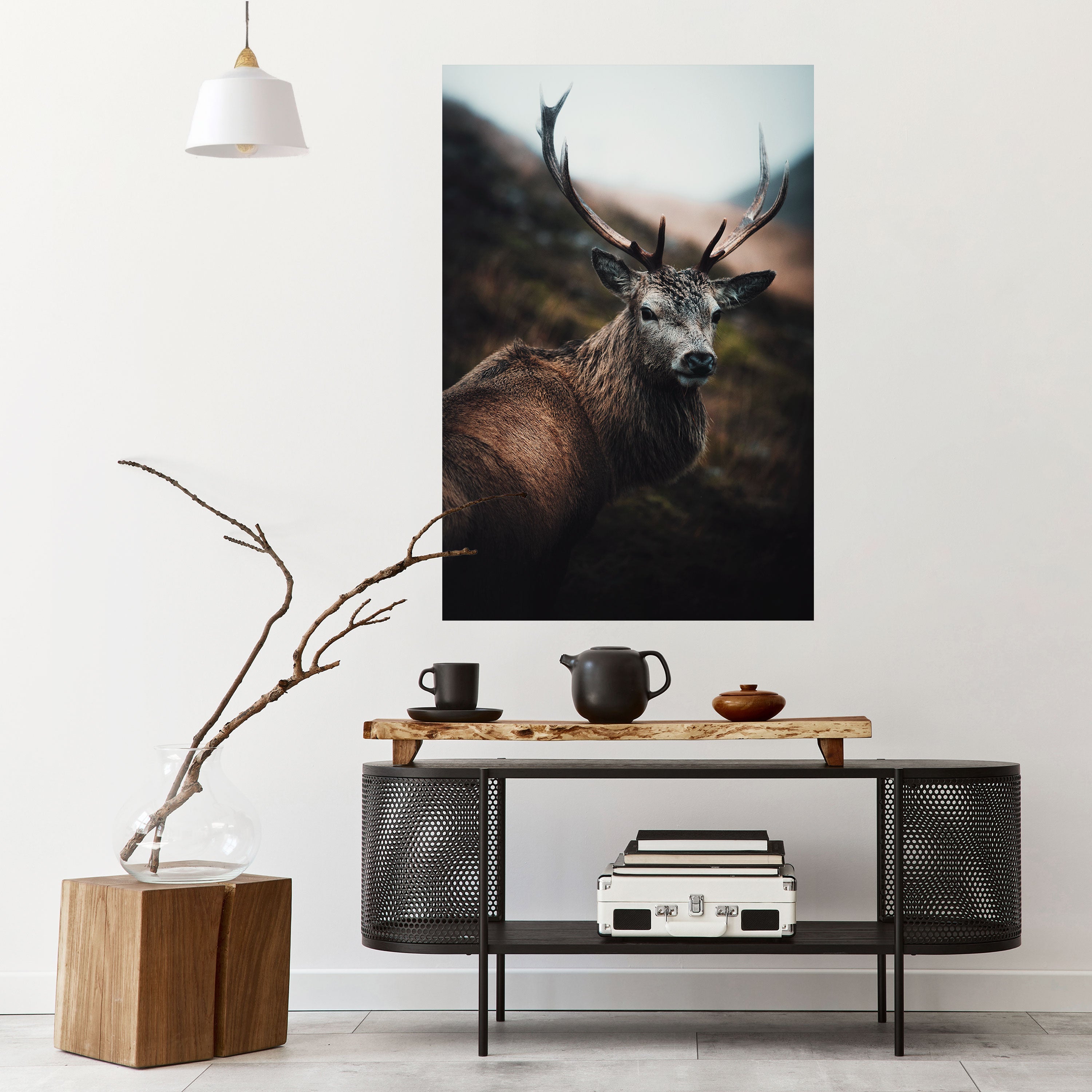 Elegantes, vertikales Poster „Wilderness Guardian“ zum Abziehen und Aufkleben