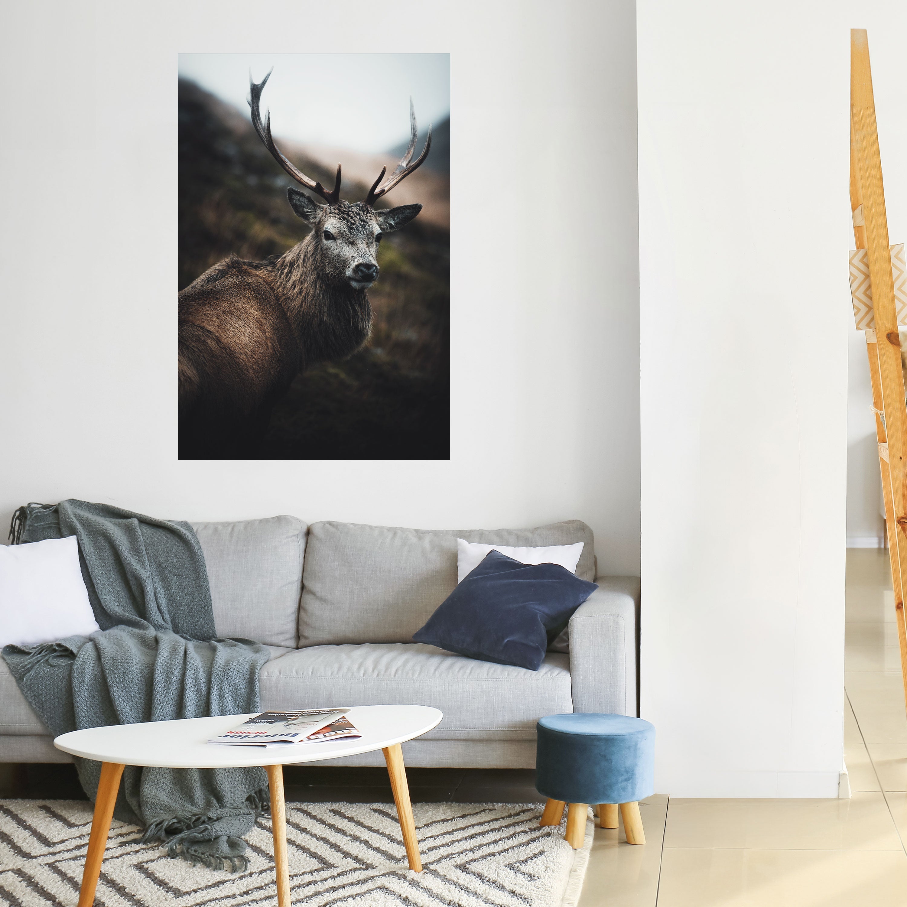 Elegantes, vertikales Poster „Wilderness Guardian“ zum Abziehen und Aufkleben