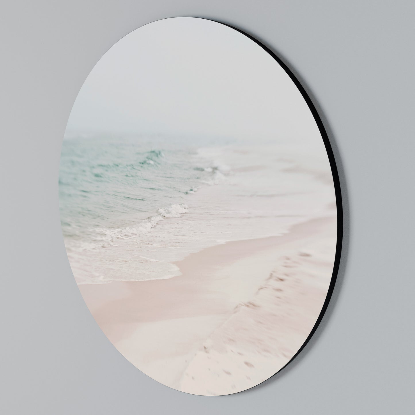 MISTY SHORELINE BLISS Rundes Wandbild