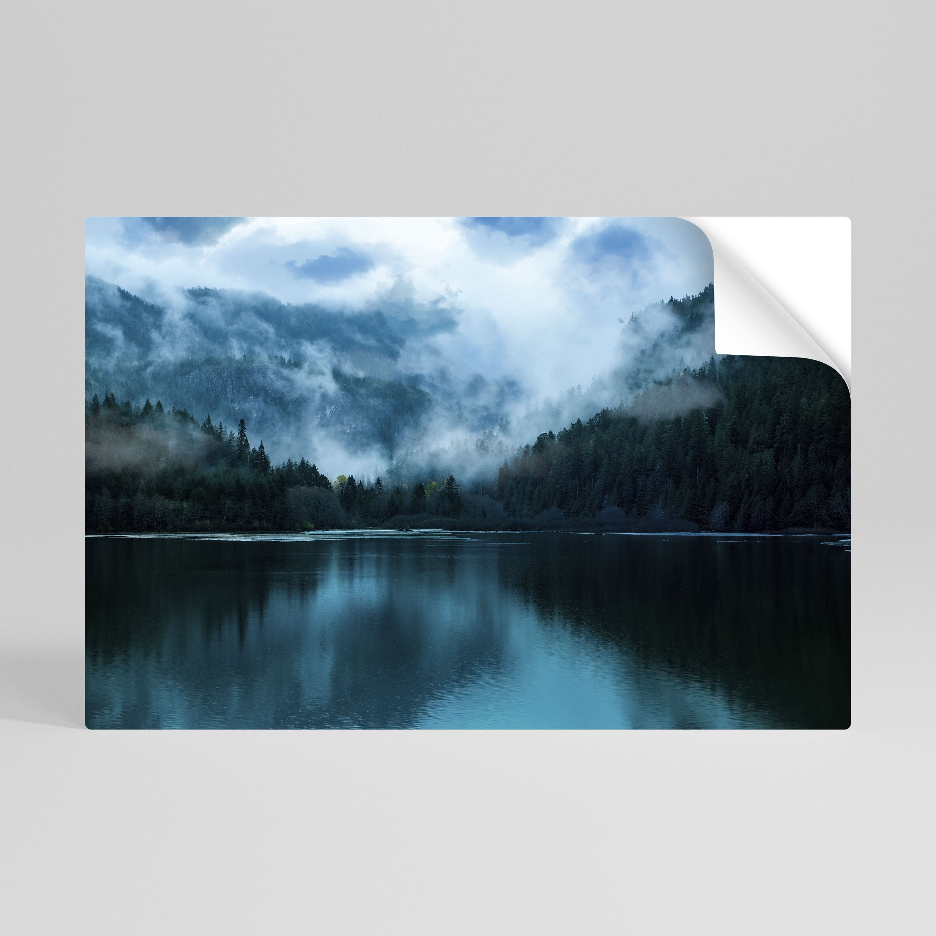 MYSTICAL MIST REFLECTIONS Selbstklebendes Horizontal-Poster