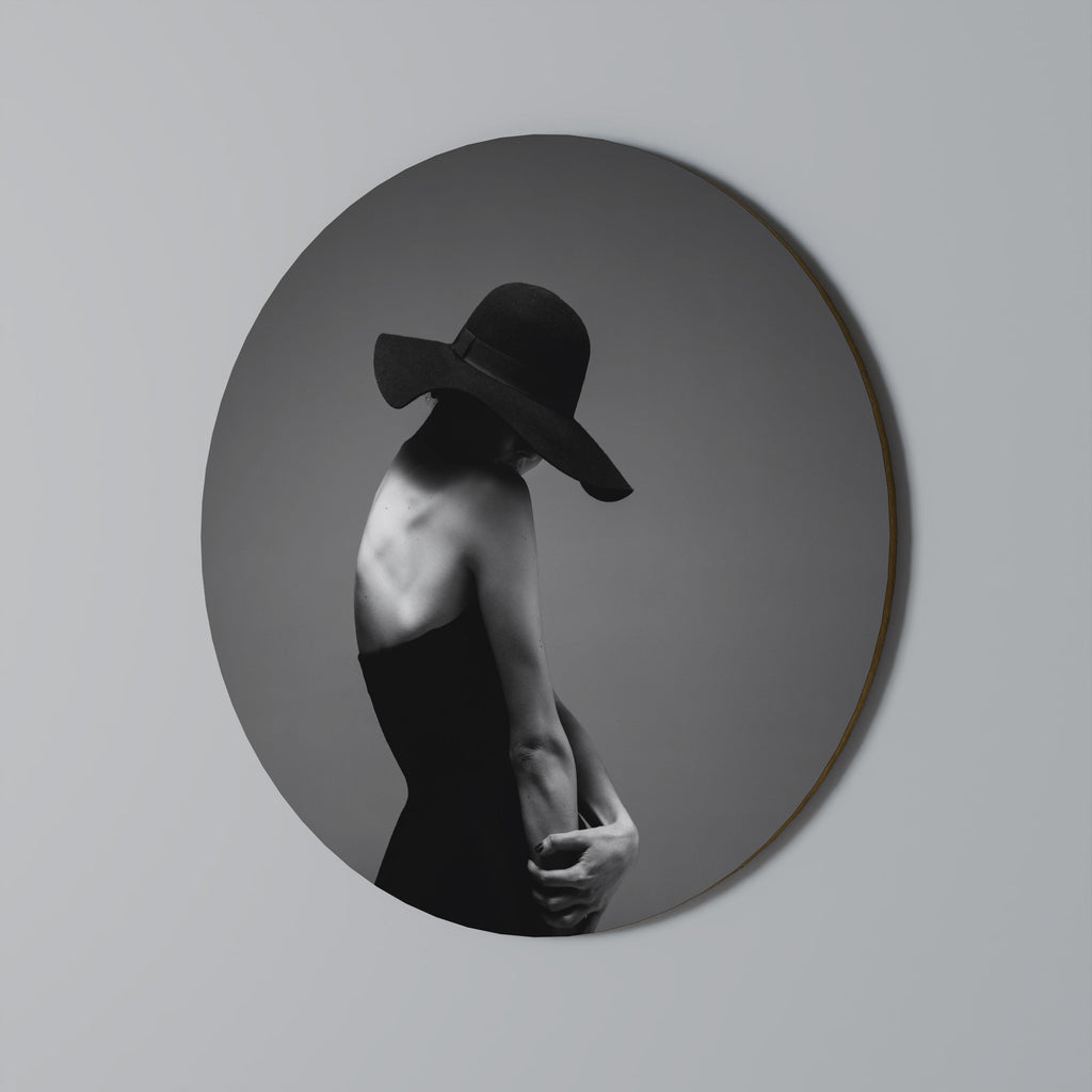 SILHOUETTE OF MYSTERY Runde Wanddekoration Ø 69 cm