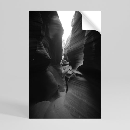 TIME'S WHISPERING CANYON Selbstklebendes Poster - Hochformat