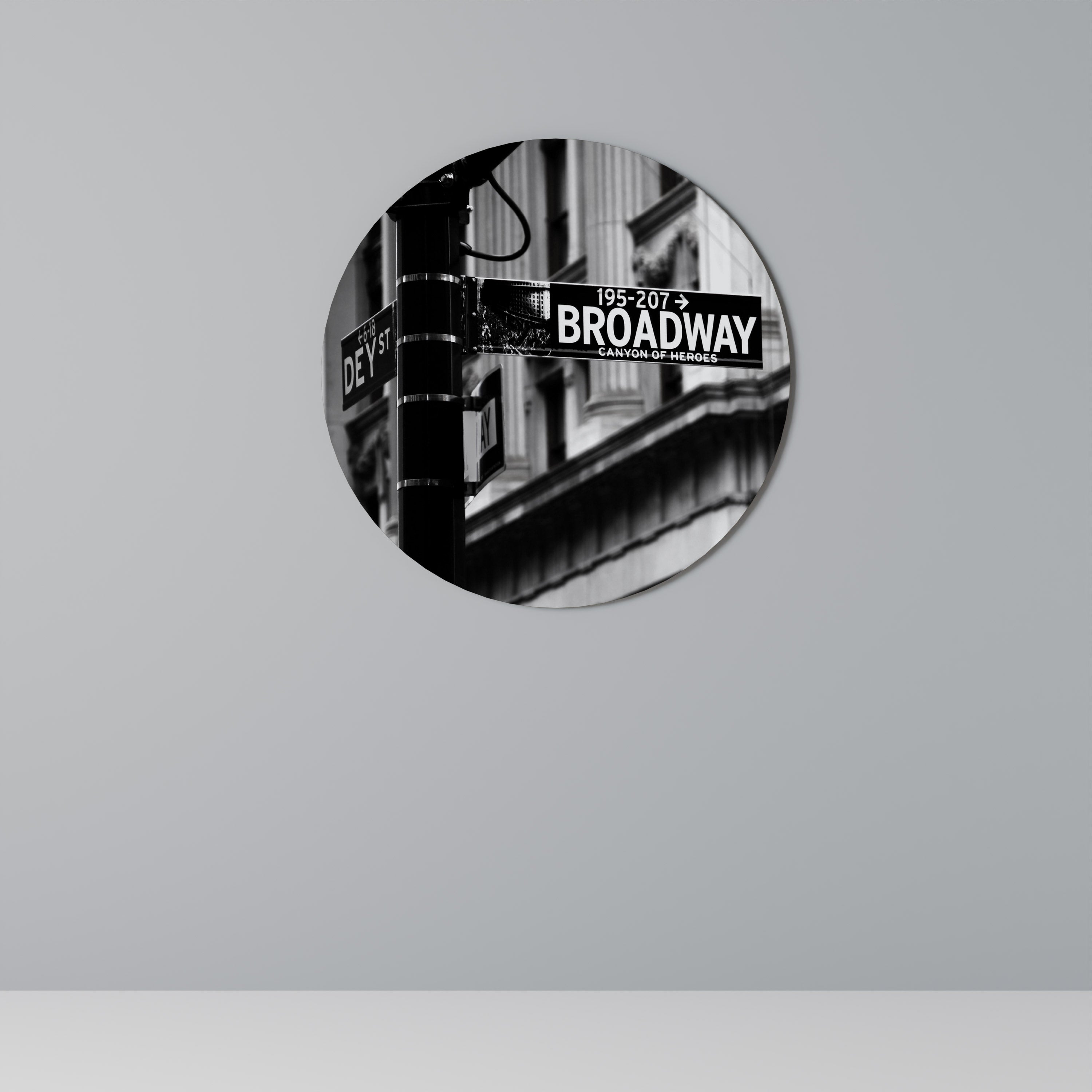 BROADWAY SIGN Runde Wanddekoration Ø 69 cm