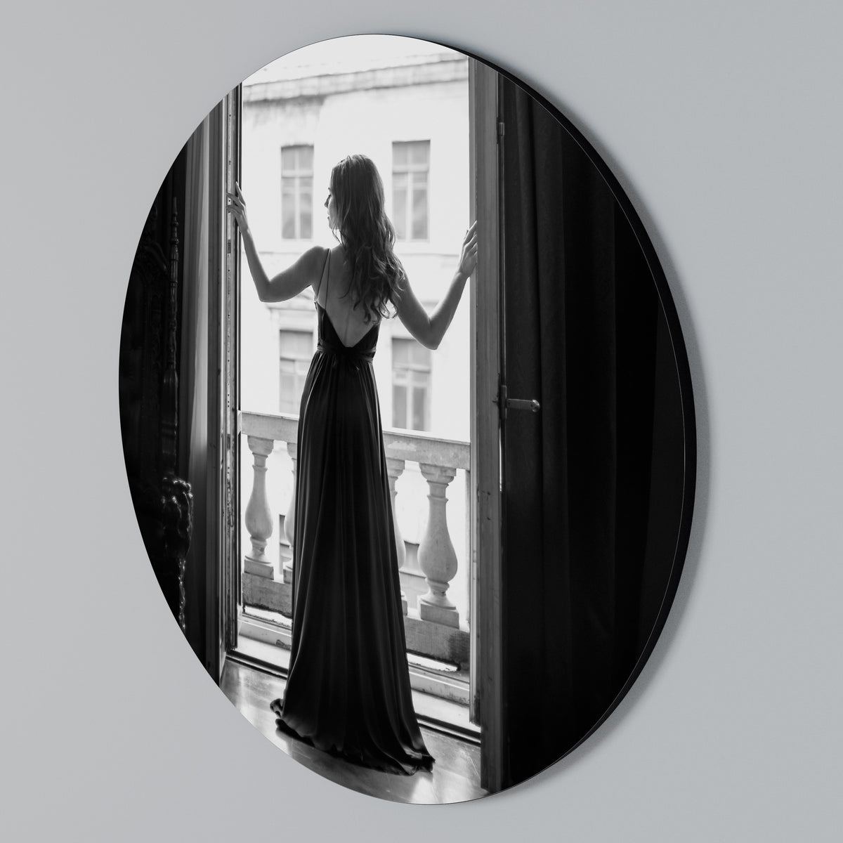 WINDOW TO WONDERS Rundes Wandbild