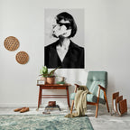 SMOKY BELLE Selbstklebendes Poster - Hochformat