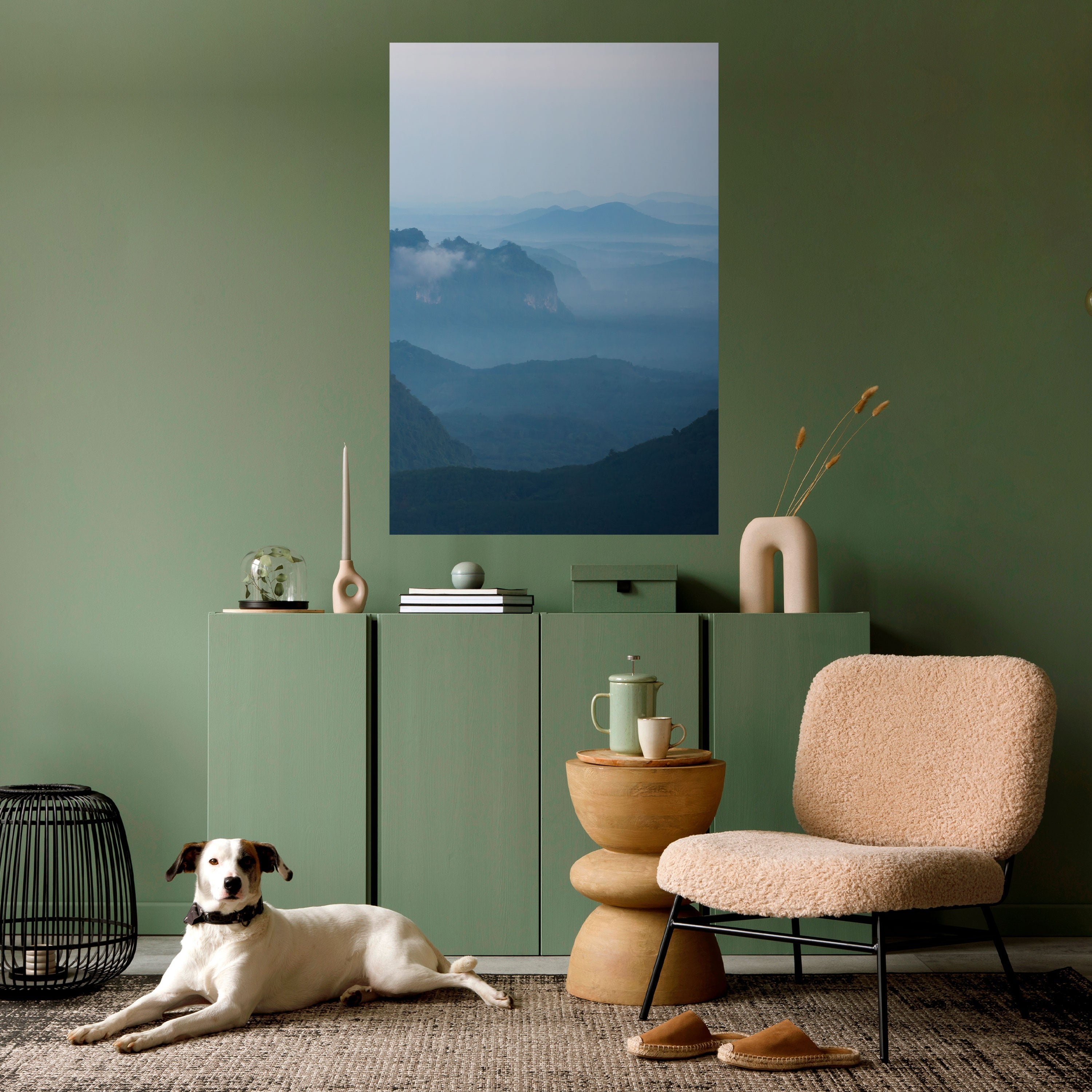 MISTY MOUNTAIN WHISPER Vertikales Poster zum Abziehen und Aufkleben