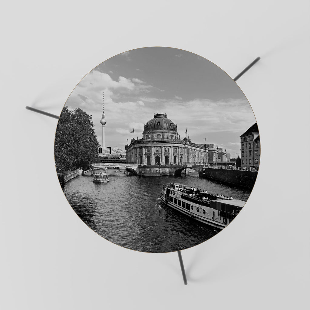 GHOSTS OF HISTORY Couchtisch 60