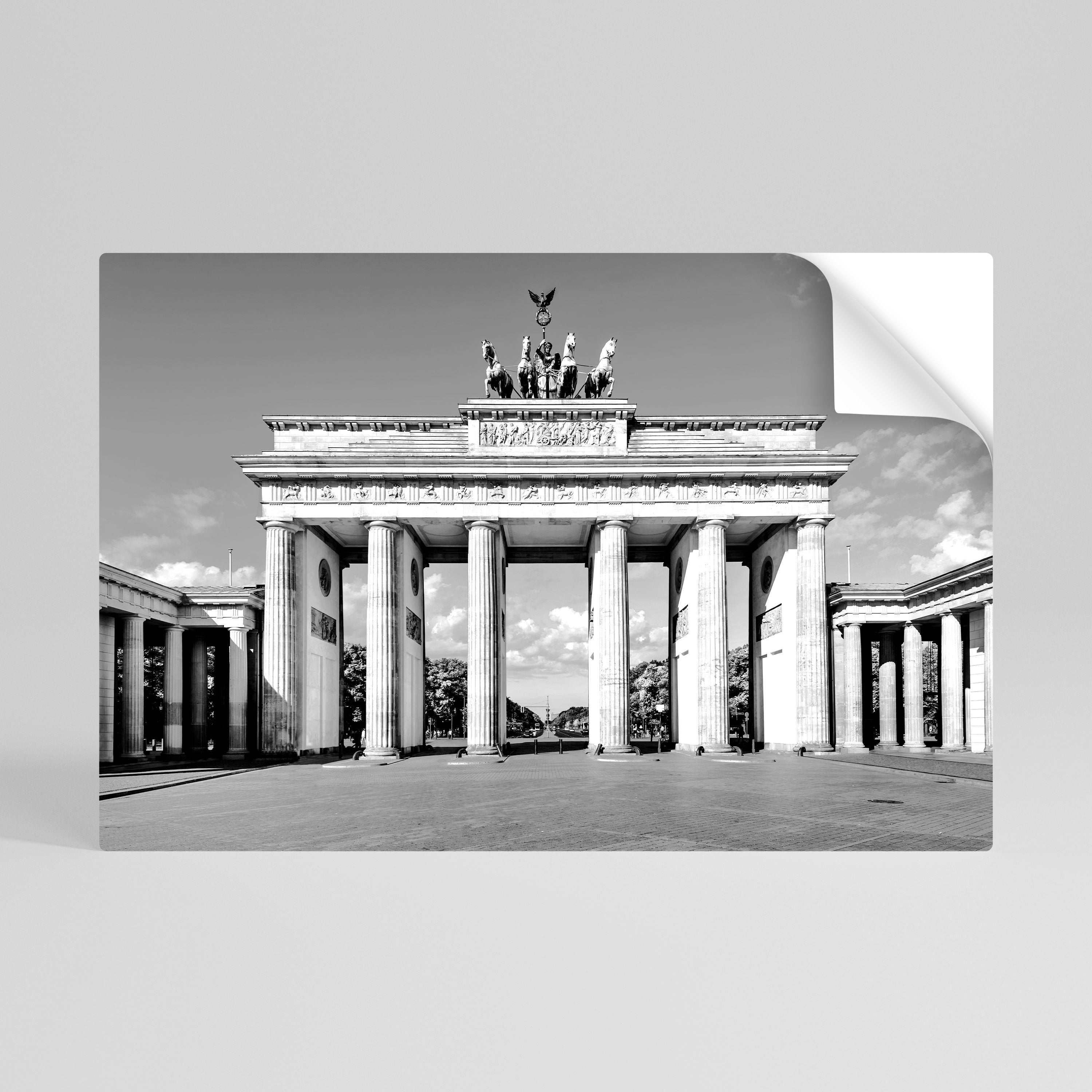 ECHOES OF HISTORY Selbstklebendes Horizontal-Poster