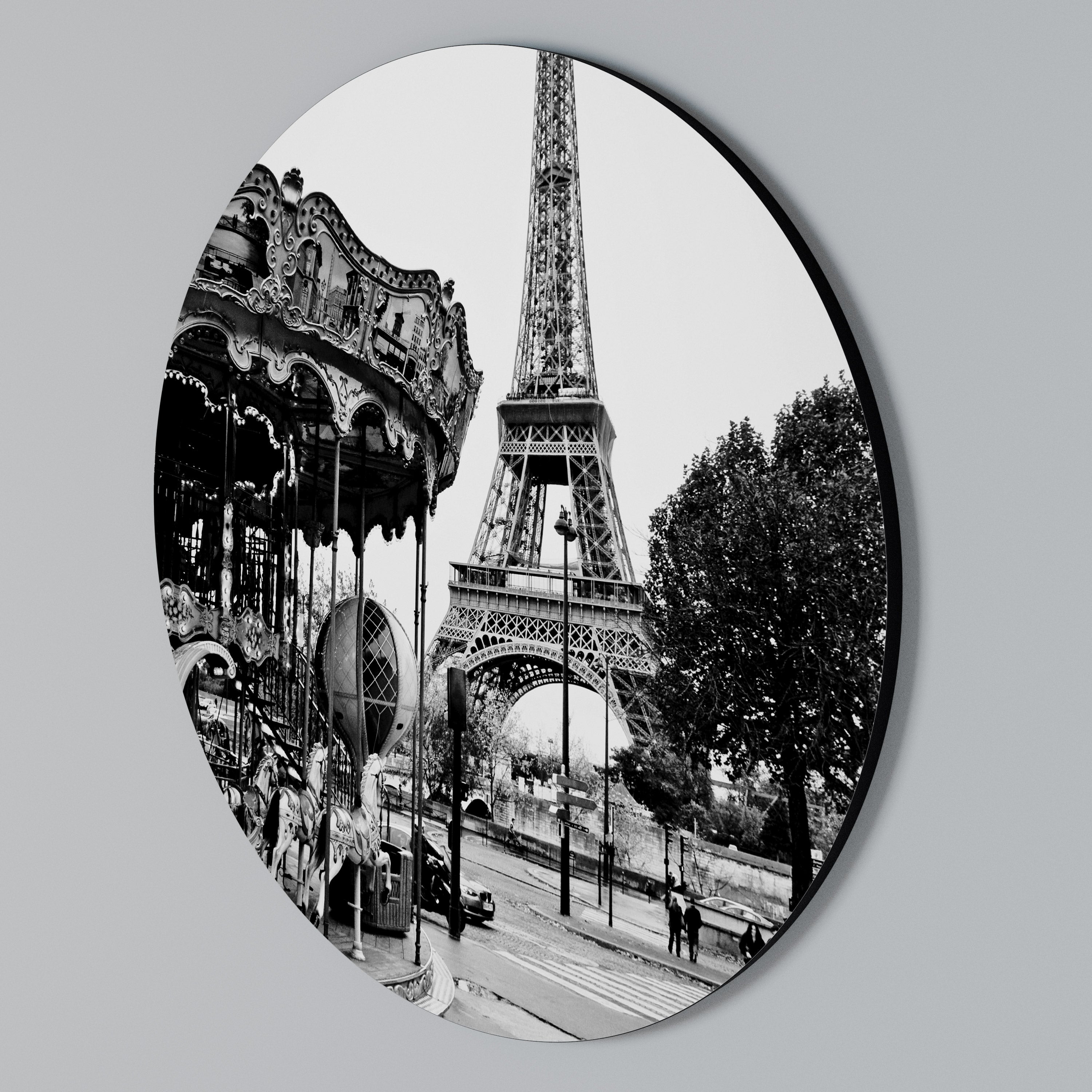 CHARMS OF THE CITY Round Wall Art