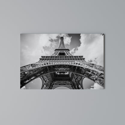 TIMELESS EIFFEL PERSPECTIVE Horizontal Canvas Print