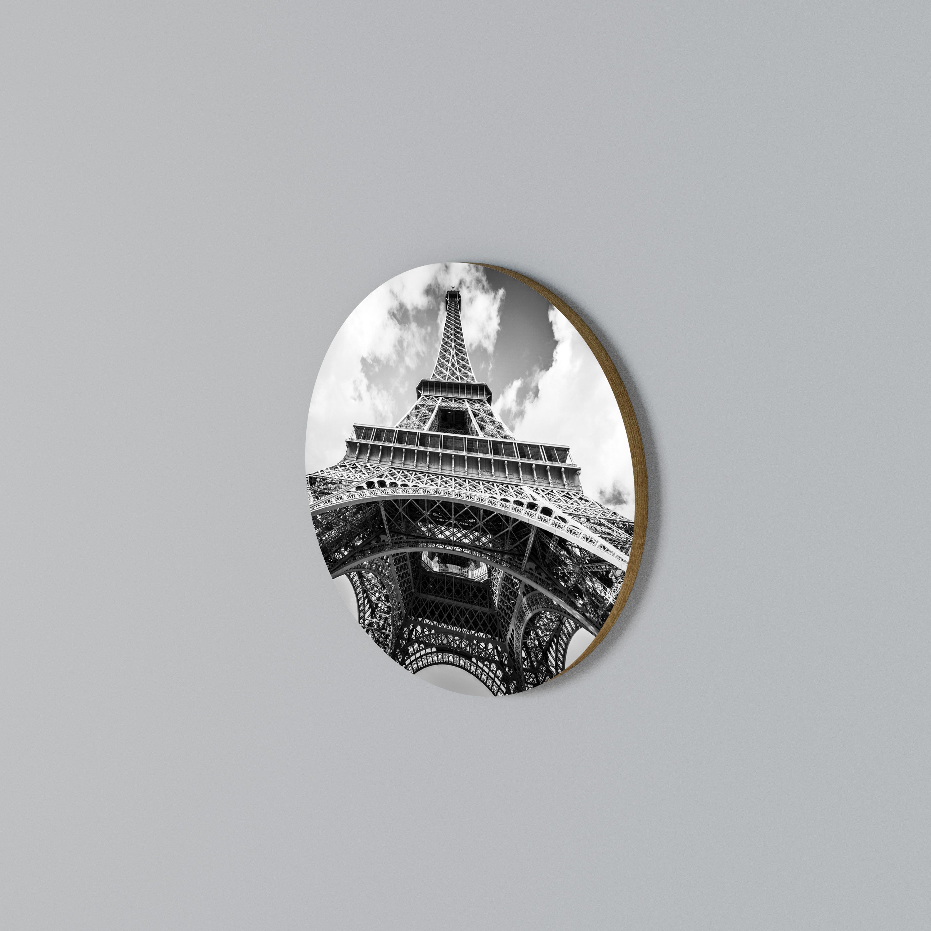 TIMELESS EIFFEL PERSPECTIVE Round Wall Art