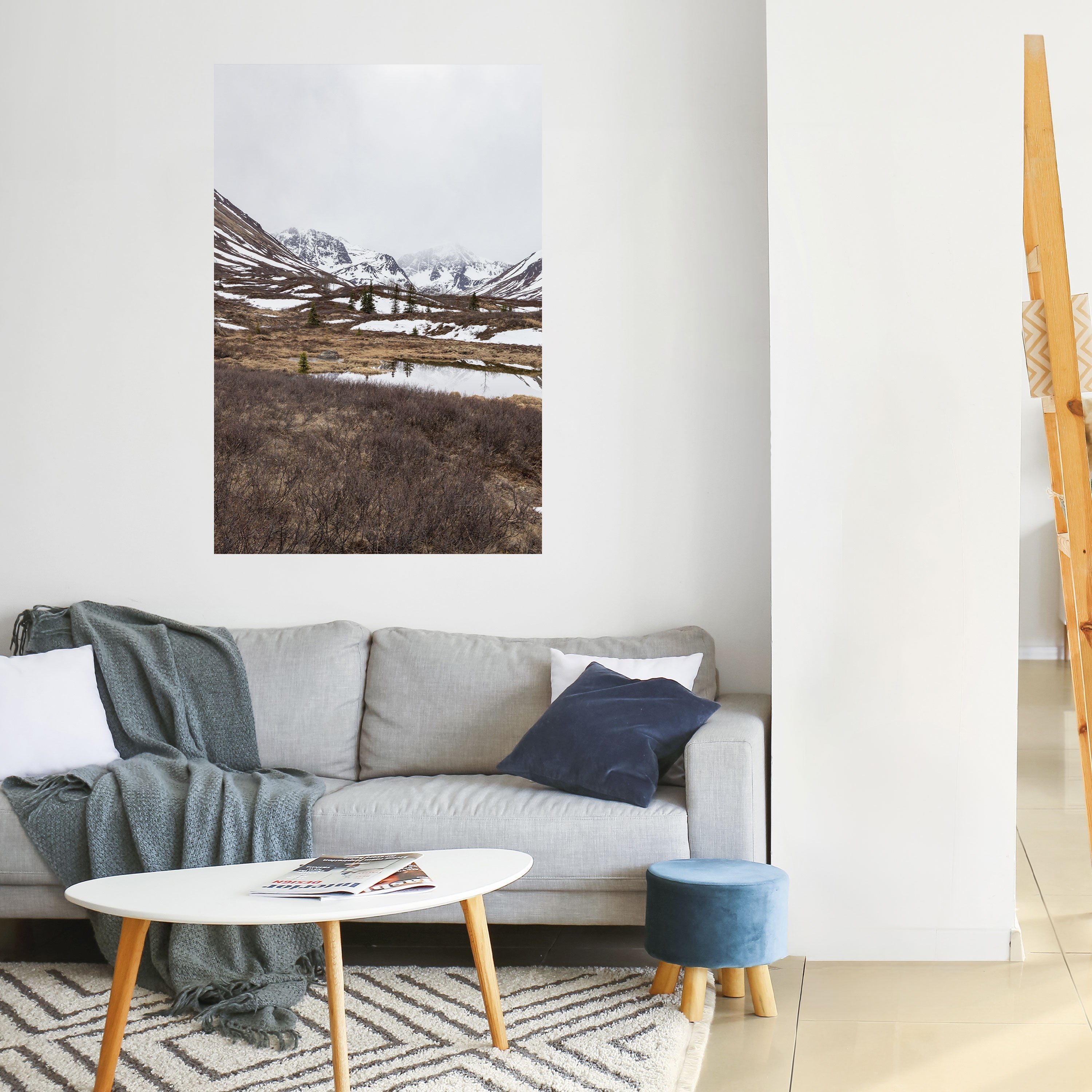 ECHOES OF WINTER Vertikales Poster zum Abziehen und Aufkleben