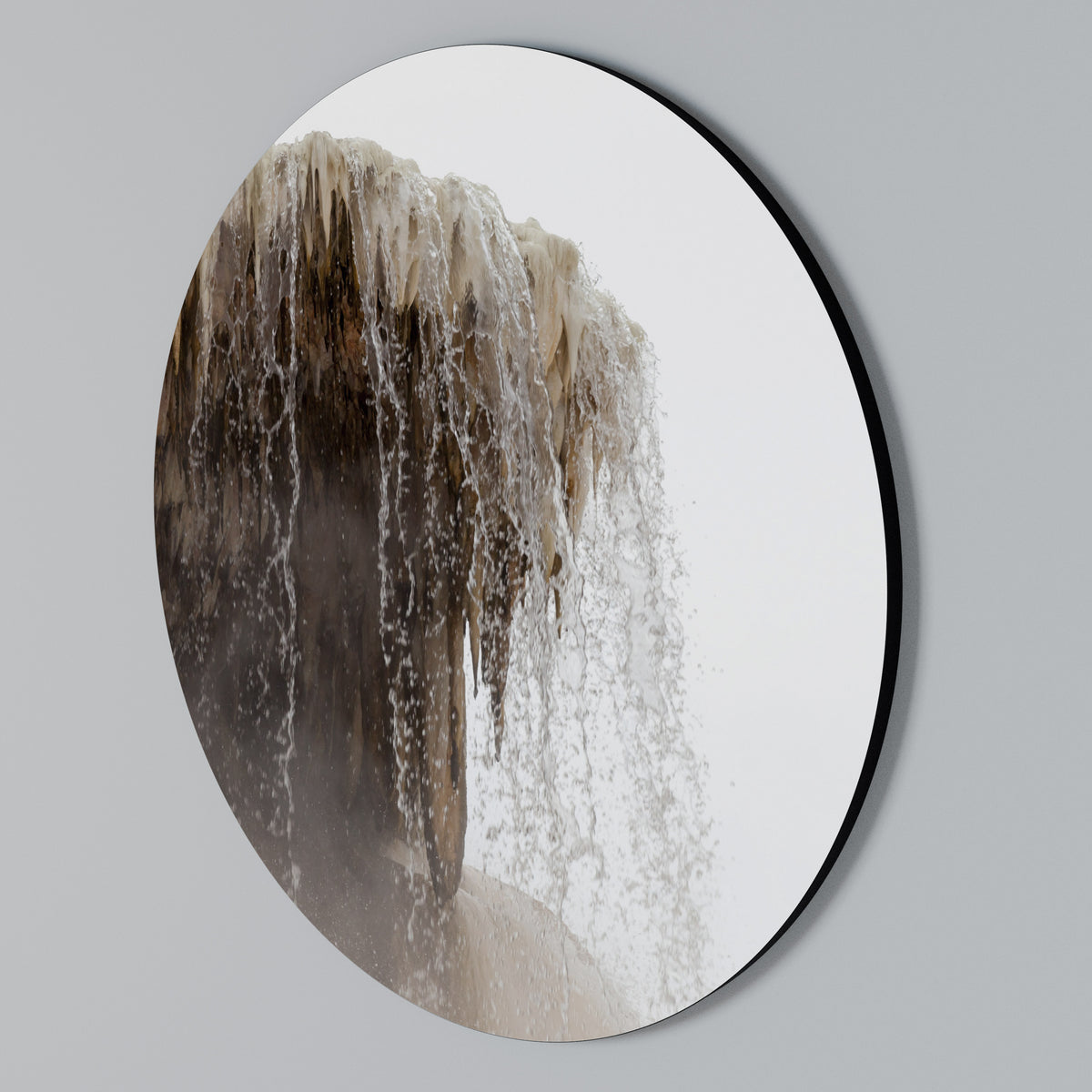 MAMMOTH HOT SPRINGS Round Wall Art