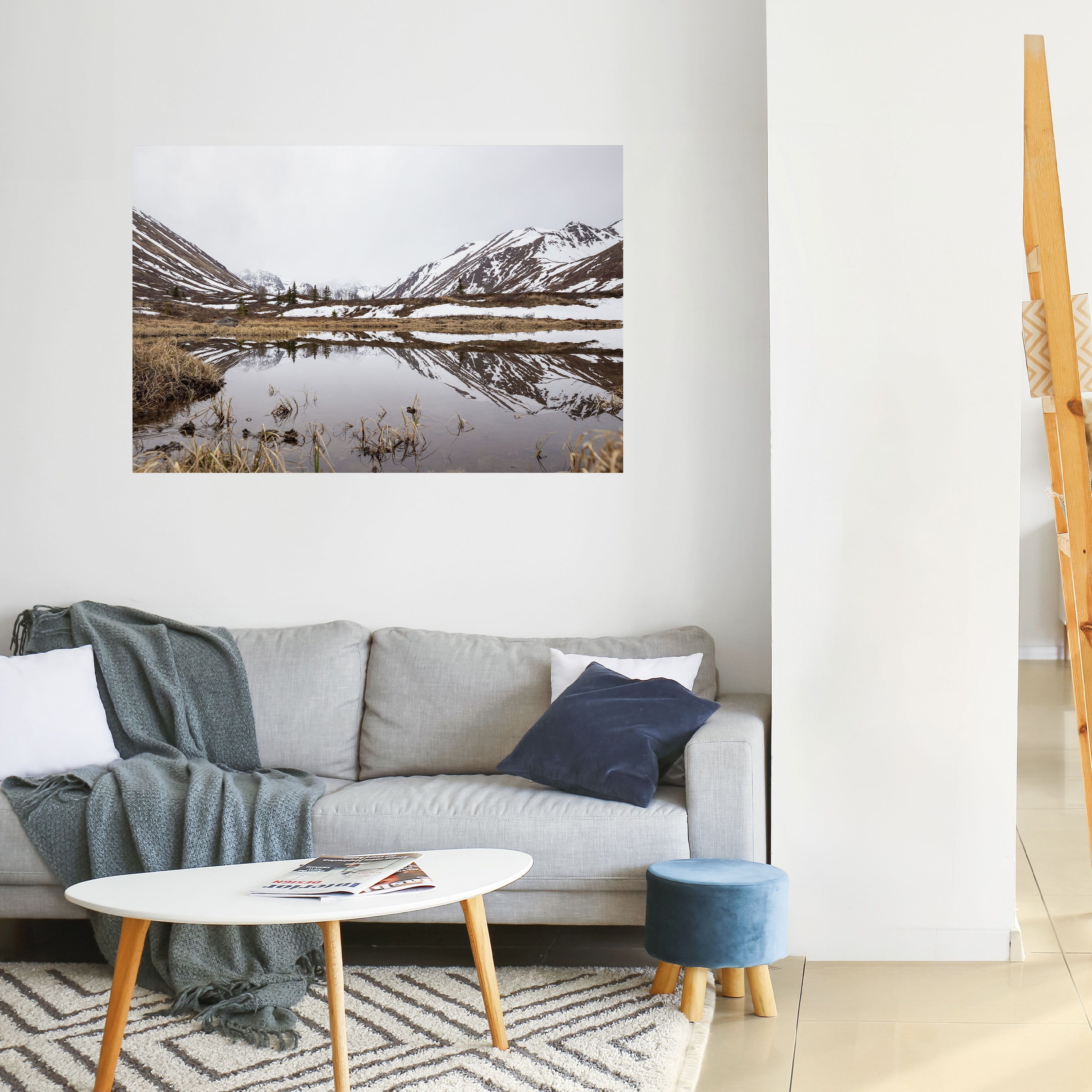 SNOW-KISSED REFLECTIONS Horizontales Poster zum Abziehen und Aufkleben