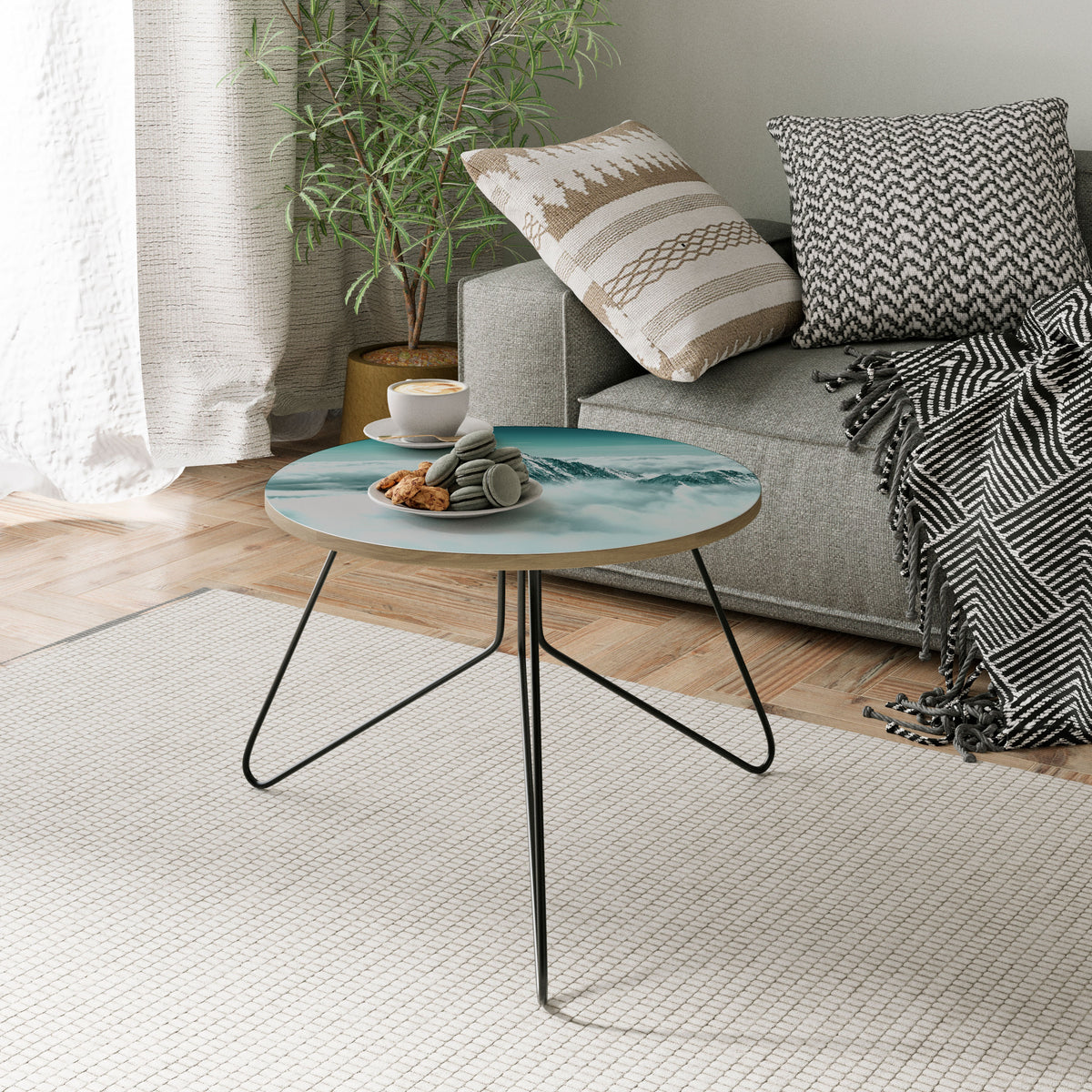 CLOUD-KISSED PEAK Couchtisch