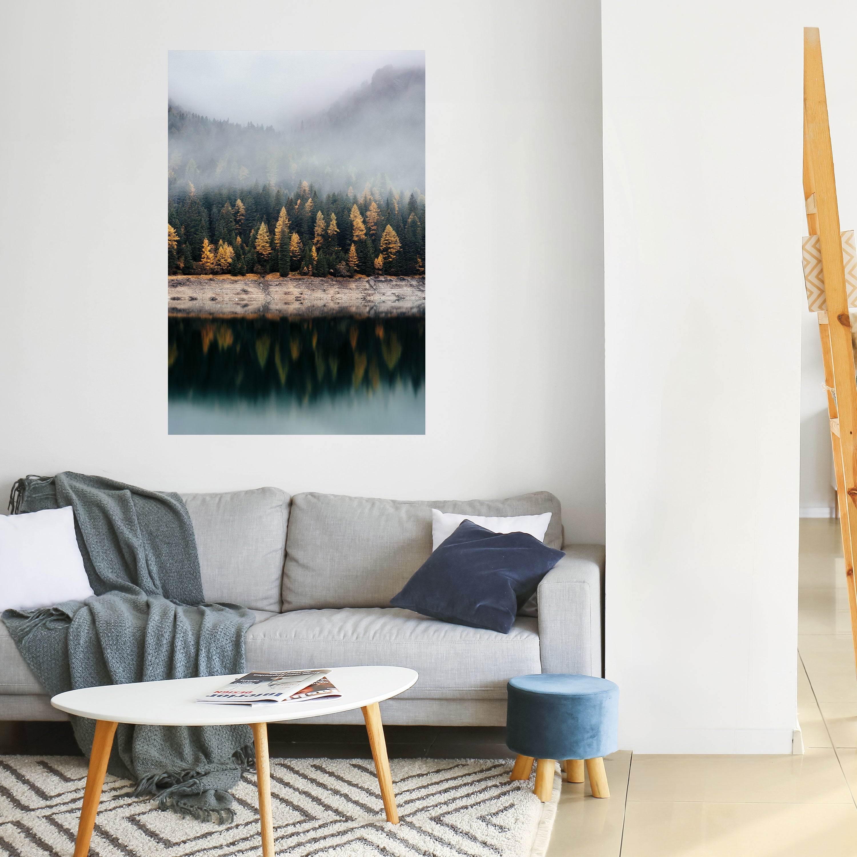 Goldene Bäume im Nebel, vertikales Poster zum Abziehen und Aufkleben