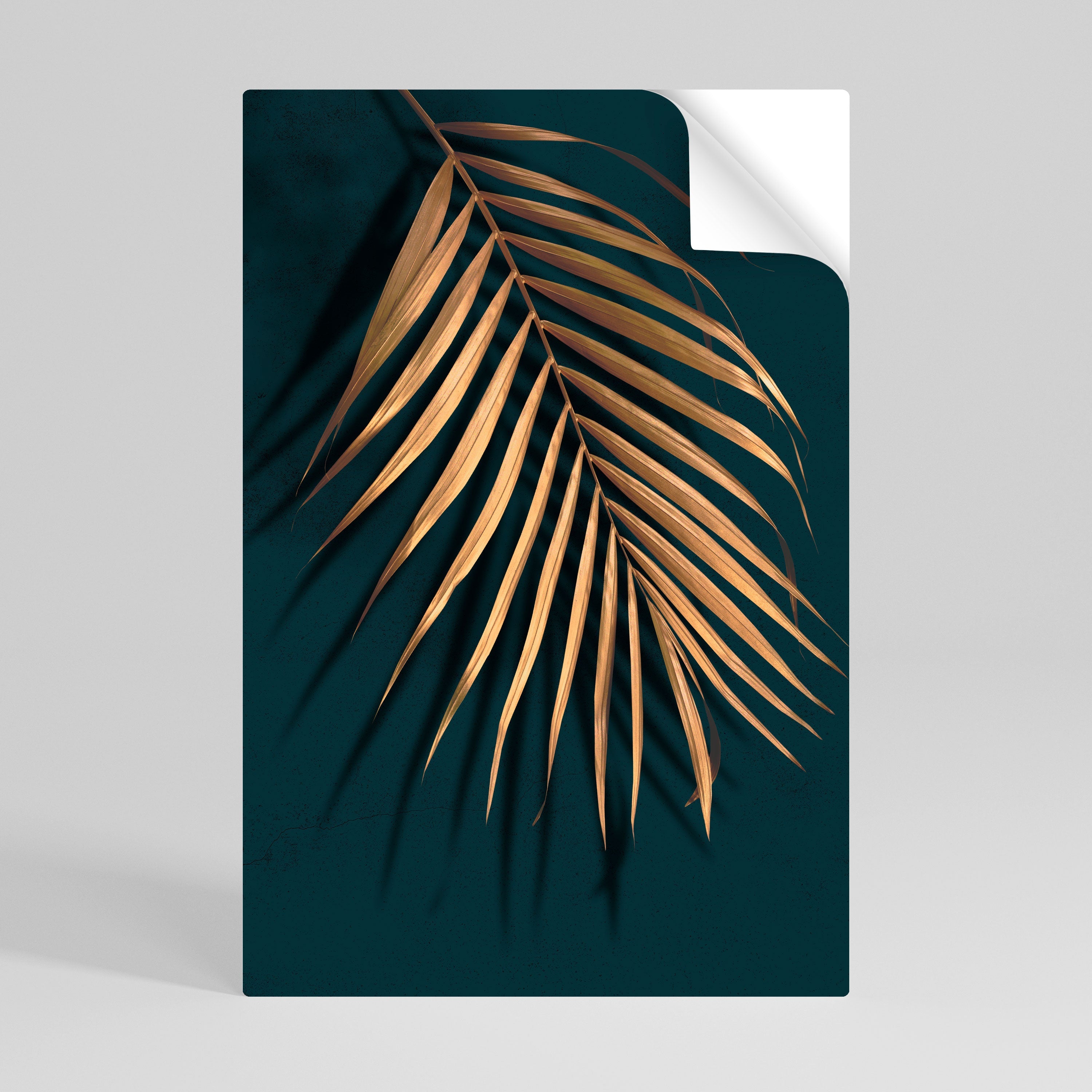 GOLDEN PALM WHISPERS Vertikales Poster zum Abziehen und Aufkleben