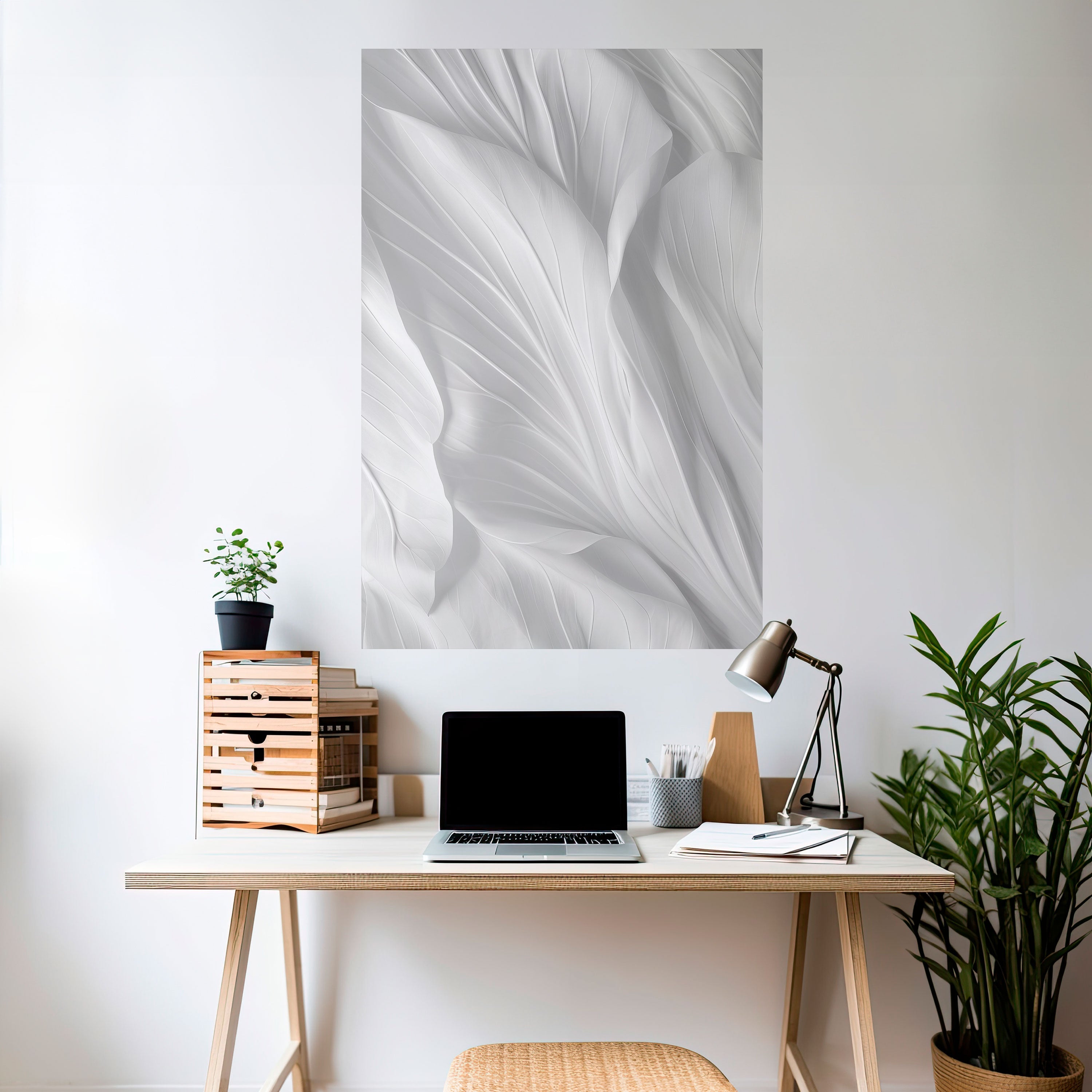 SILKEN SERENITY Vertikales Poster zum Abziehen und Aufkleben