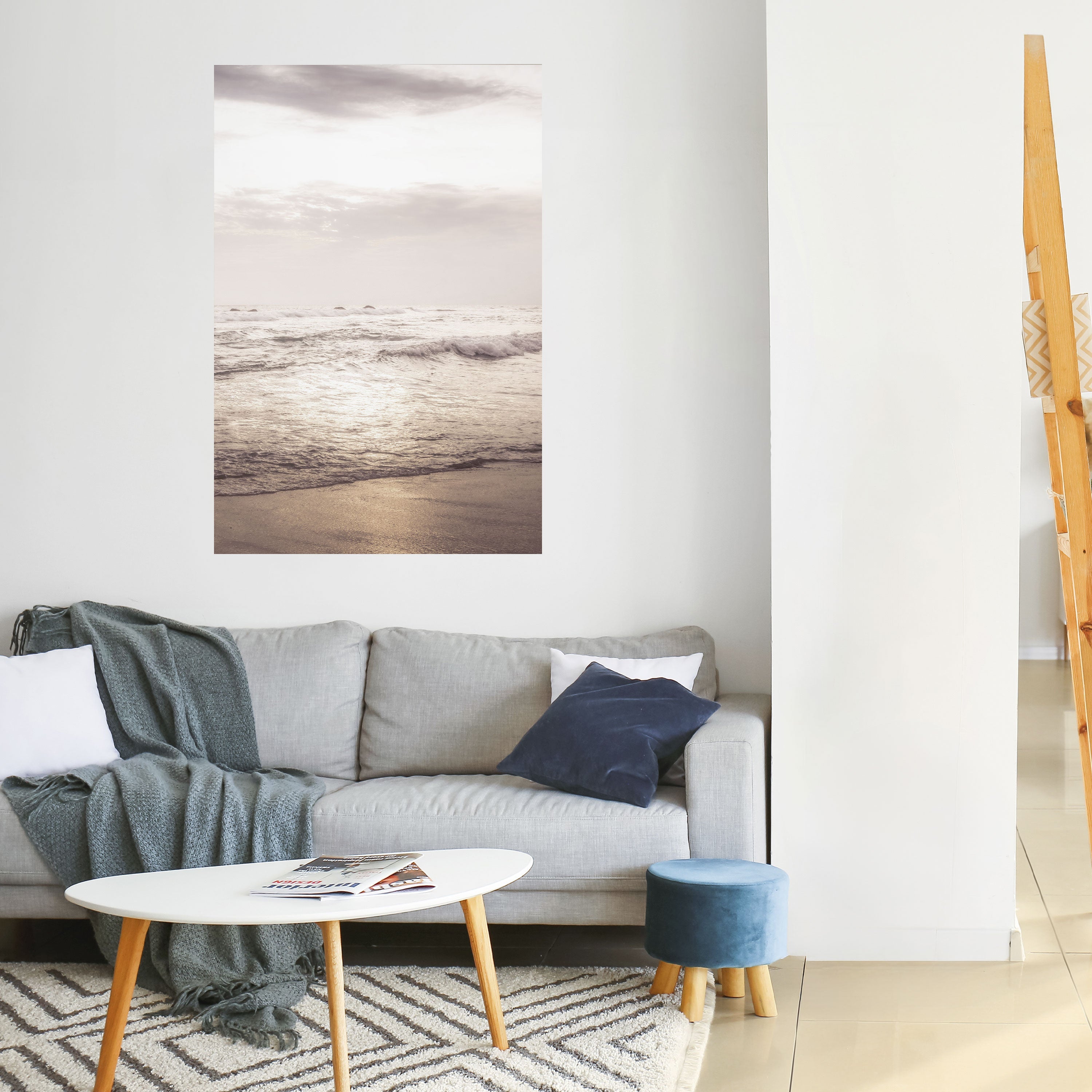 WHISPERS OF THE OCEAN Vertikales Poster zum Abziehen und Aufkleben