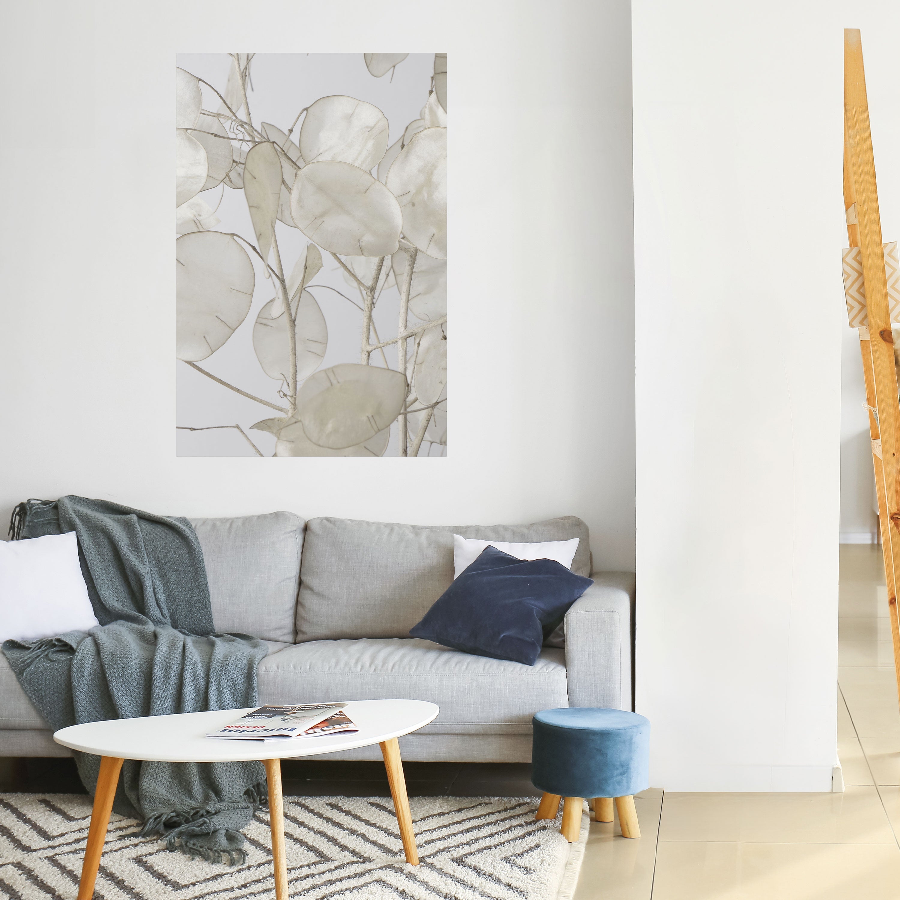 SILKY FOLIAGE WHISPERS Vertikales Poster zum Abziehen und Aufkleben