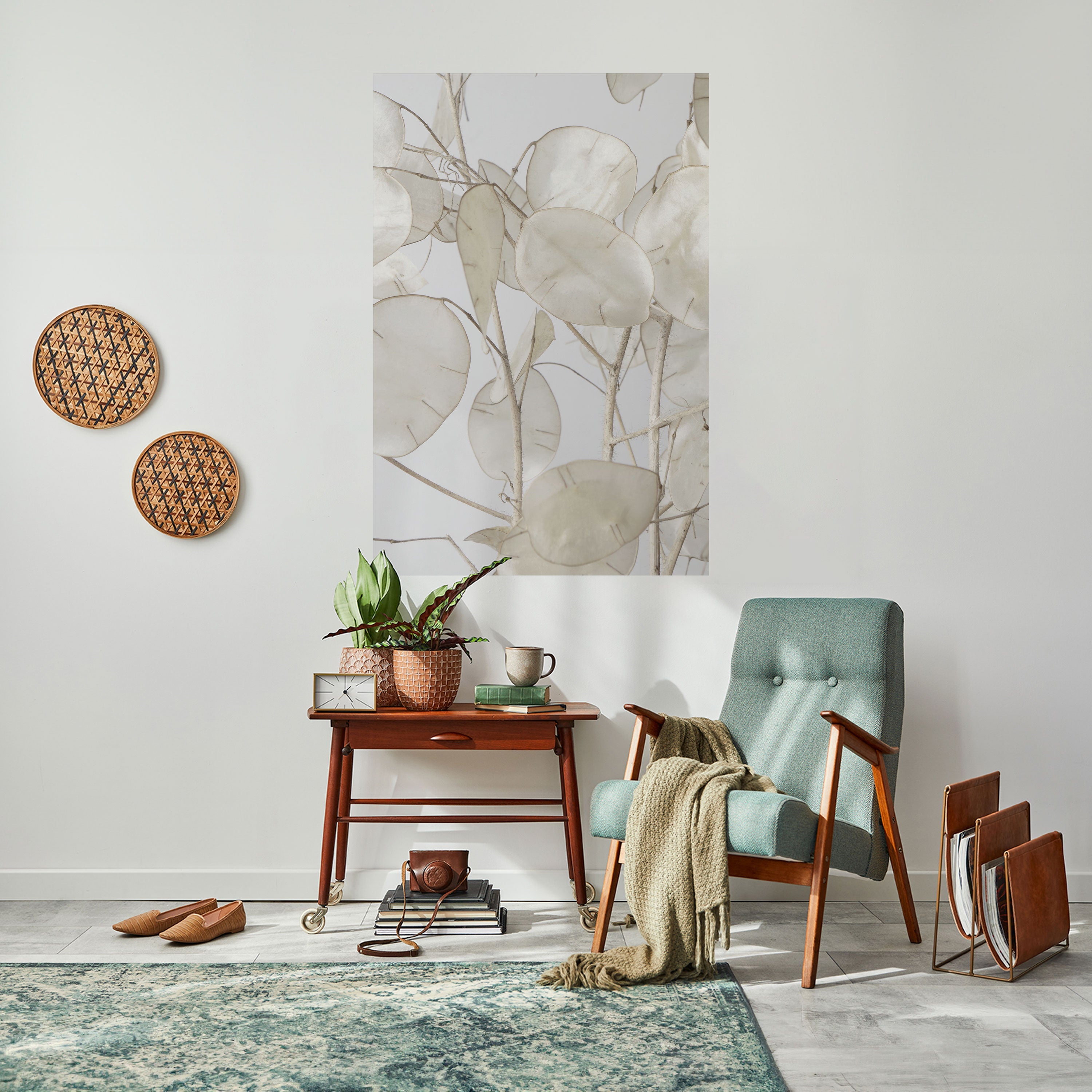 SILKY FOLIAGE WHISPERS Vertikales Poster zum Abziehen und Aufkleben